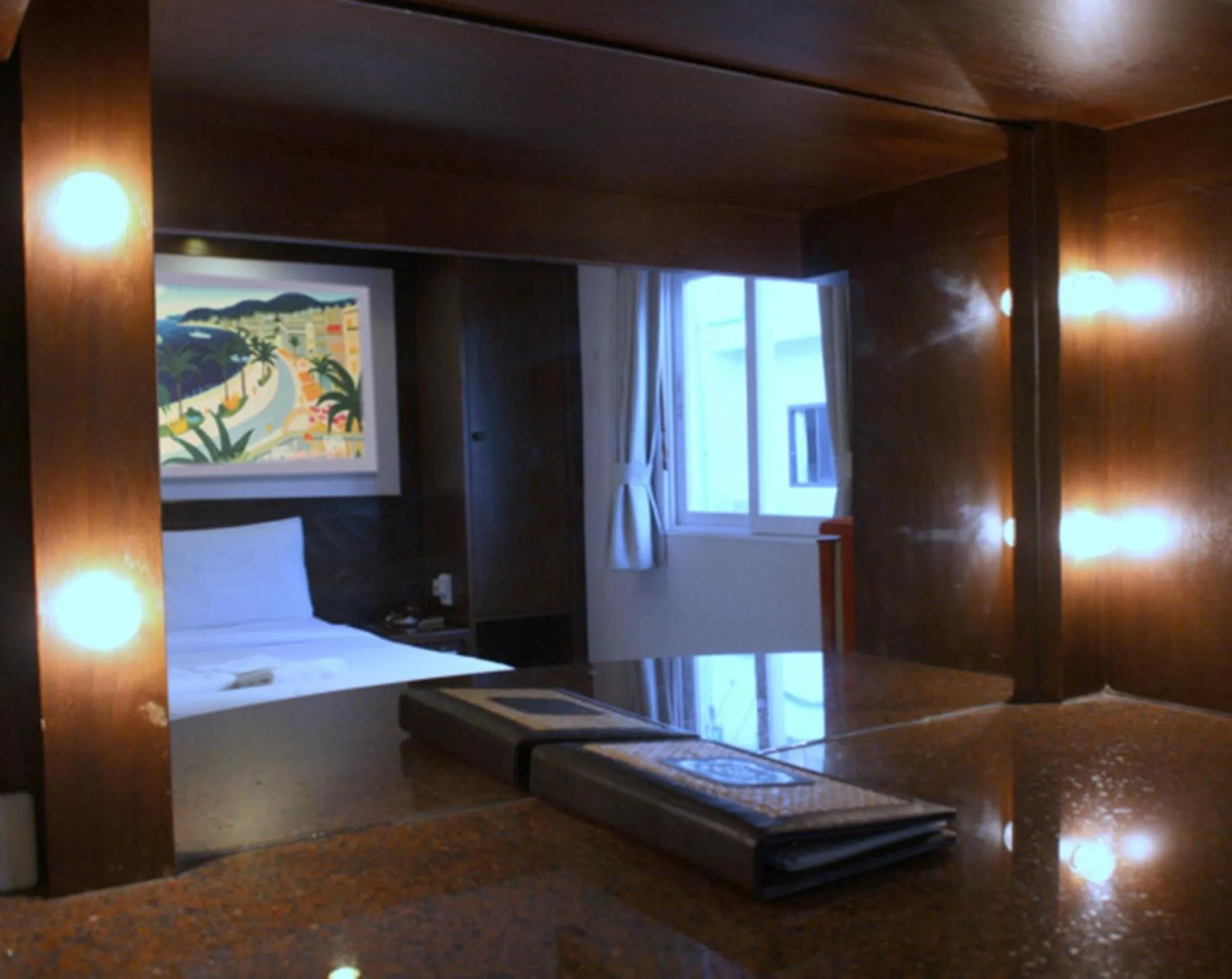 Seating area, Bed in Karon Cafe Inn