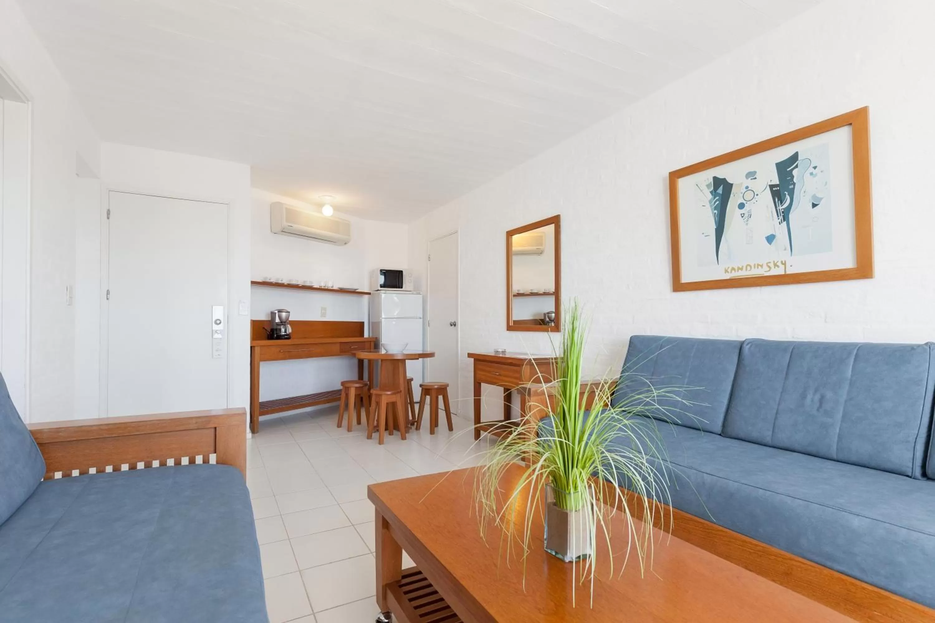 Living room, Seating Area in Hotel Las Olas Resort