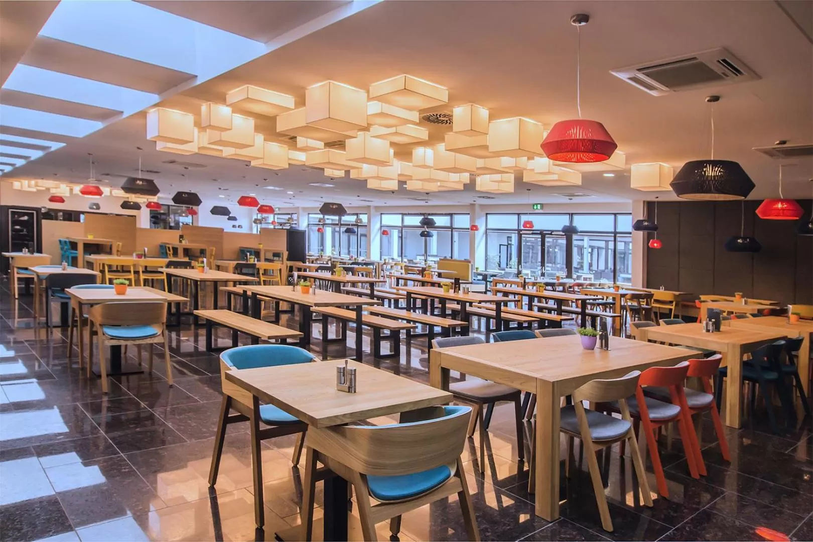 Restaurant/places to eat in X-BIONIC Hotel