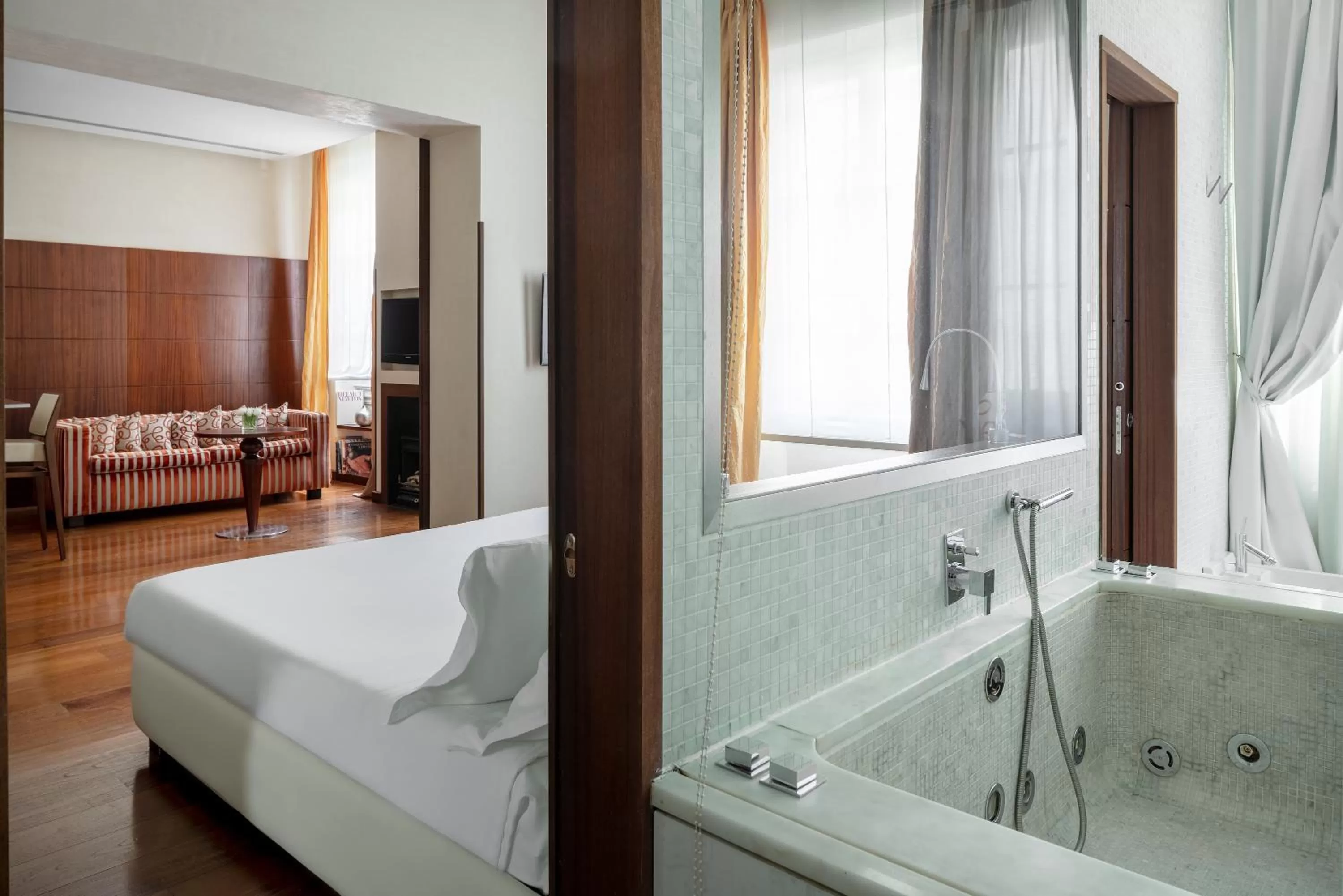 Bathroom, Bed in Ricasoli Firenze Luxury Apartments UNA Esperienze