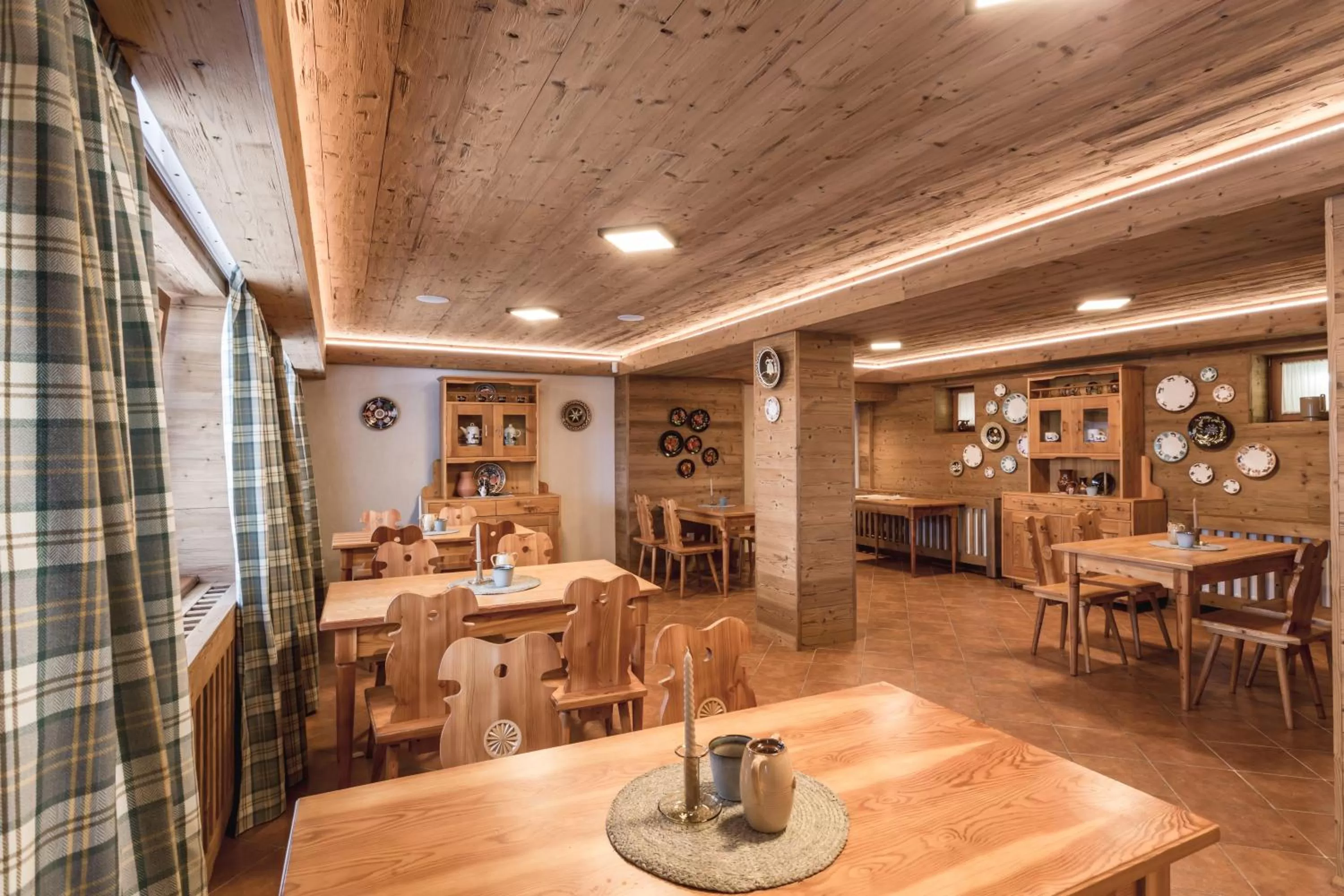 Restaurant/places to eat in ARIETES MARMONT Resort