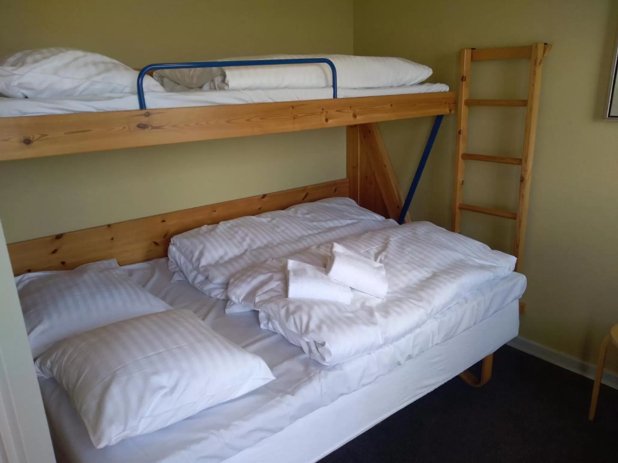 Bunk Bed in Motel Lyren