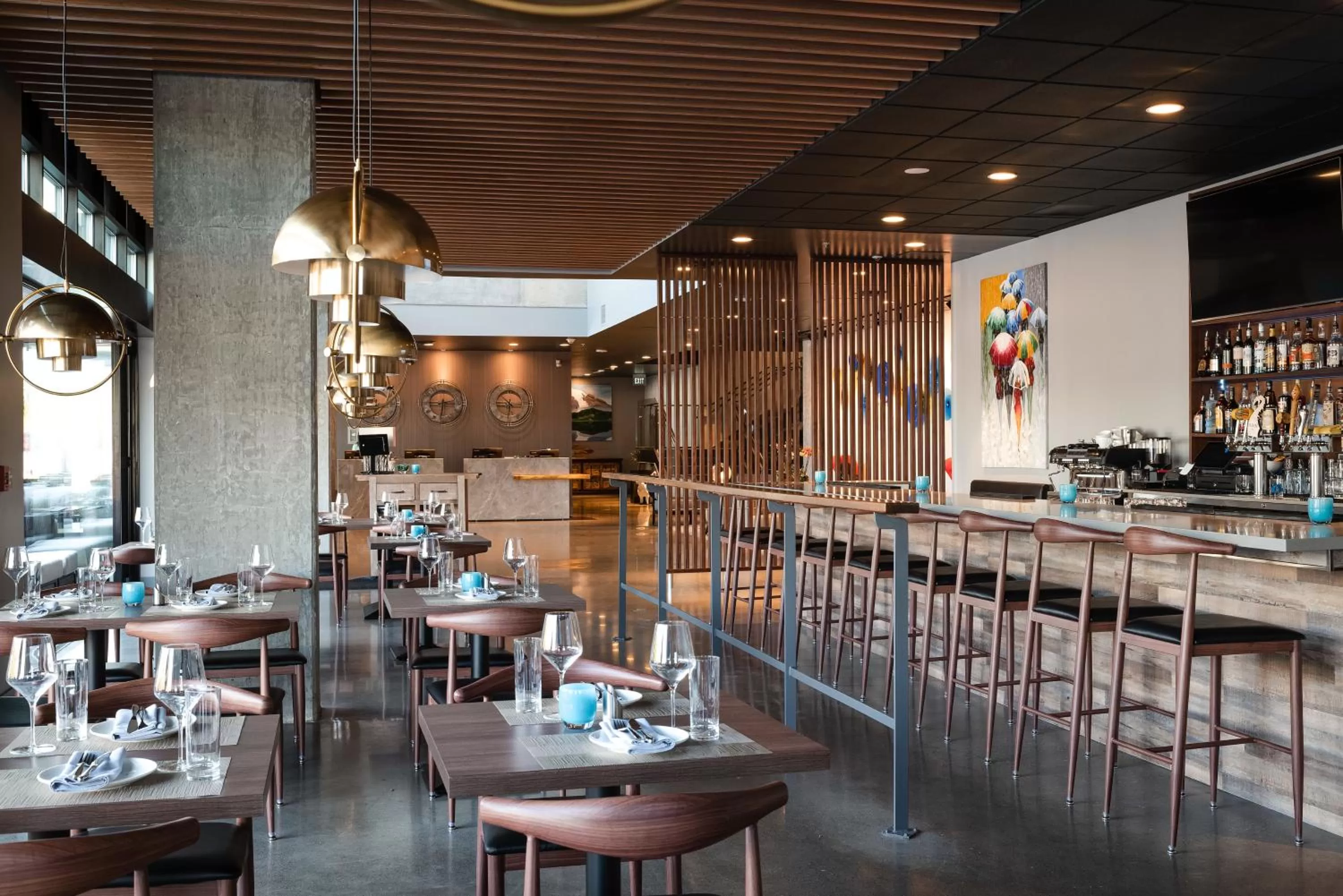 Restaurant/places to eat in Hotel Interurban Seattle Airport SeaTac