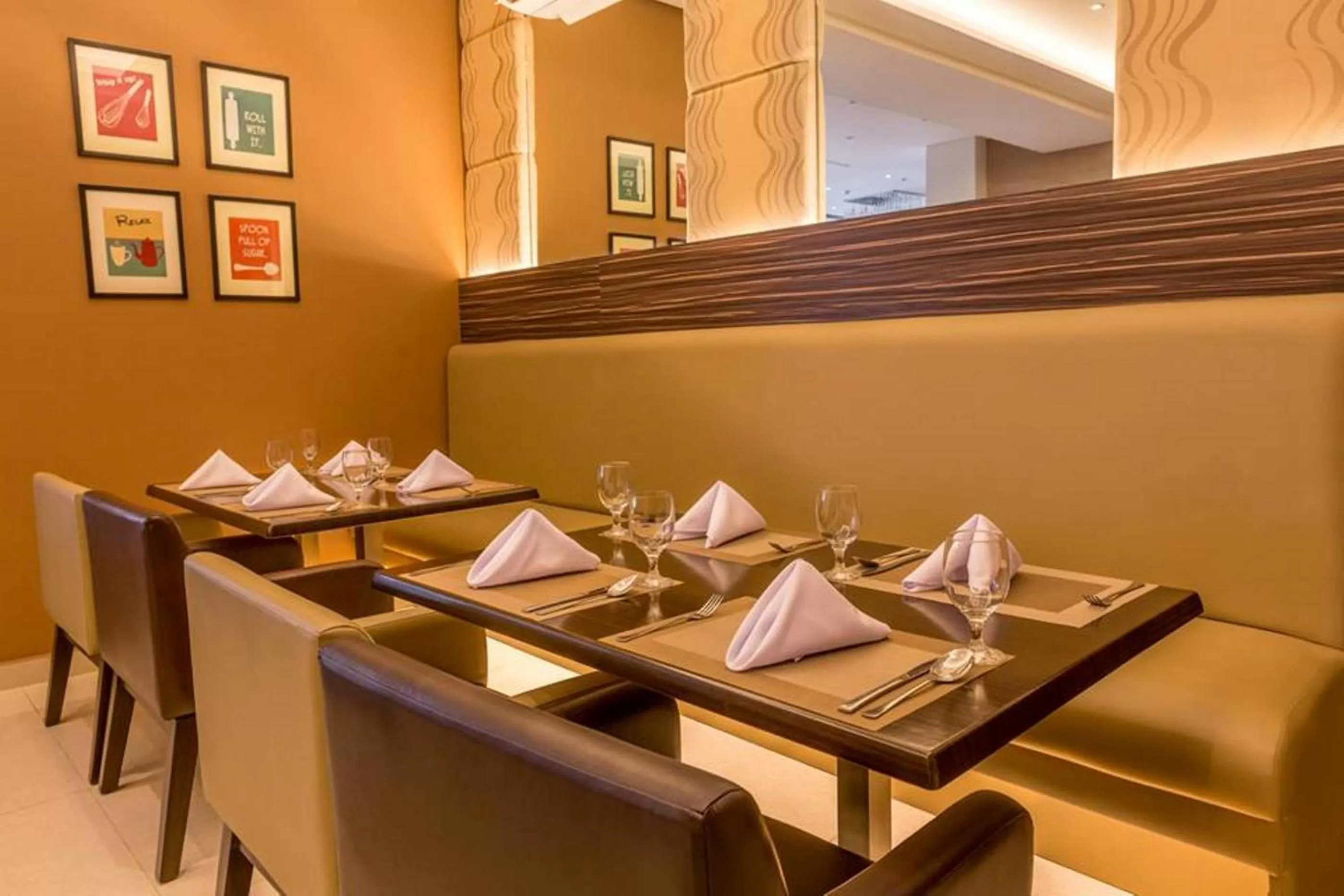 Restaurant/places to eat in Hamersons Hotel Cebu