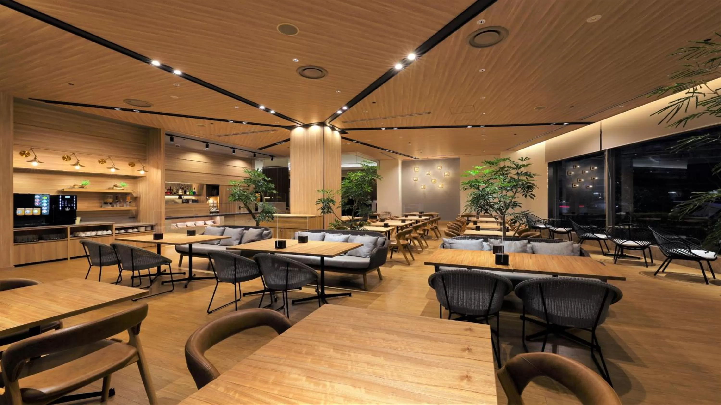 Restaurant/places to eat in ANA Holiday Inn Sendai by IHG