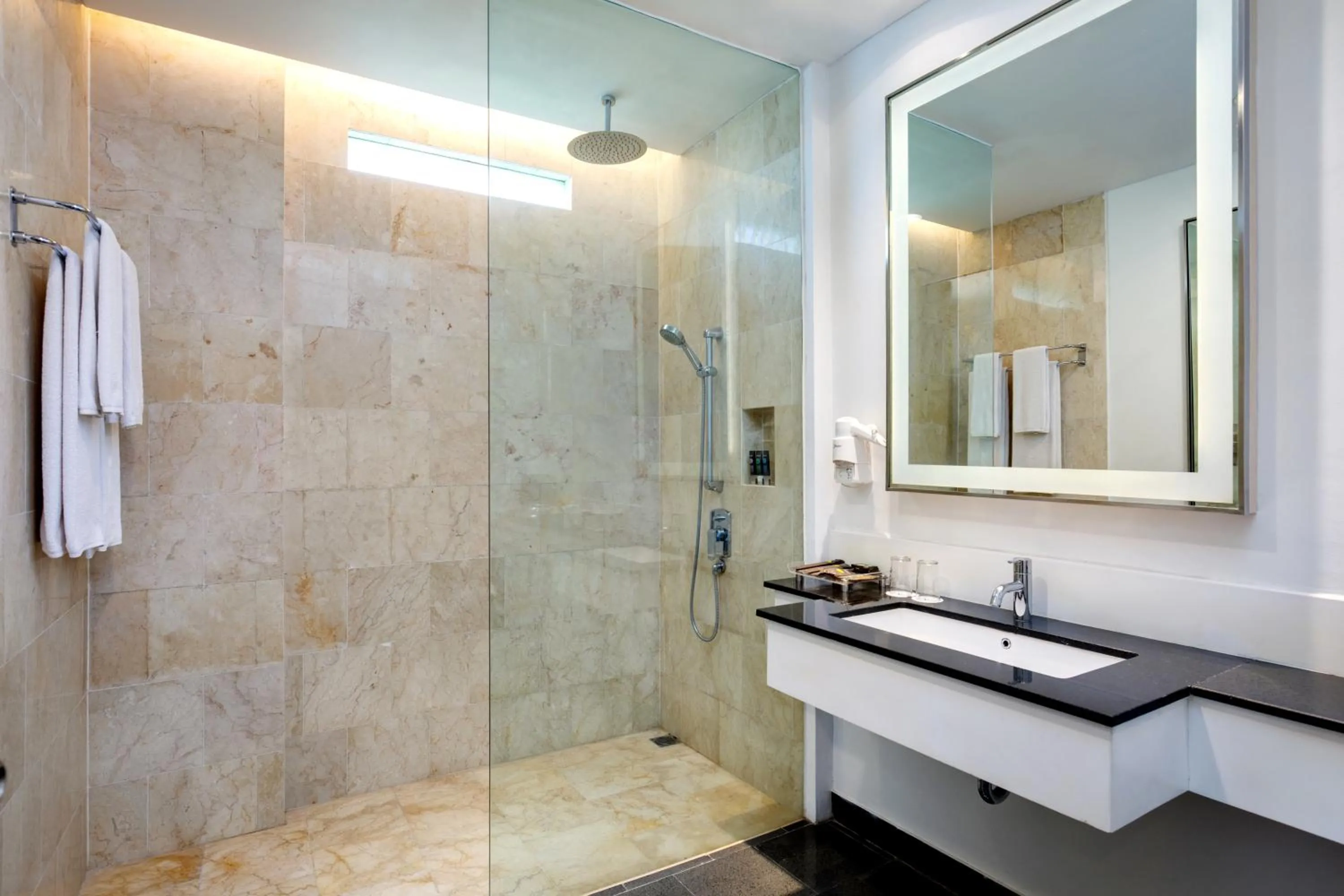 Shower in Novotel Palembang