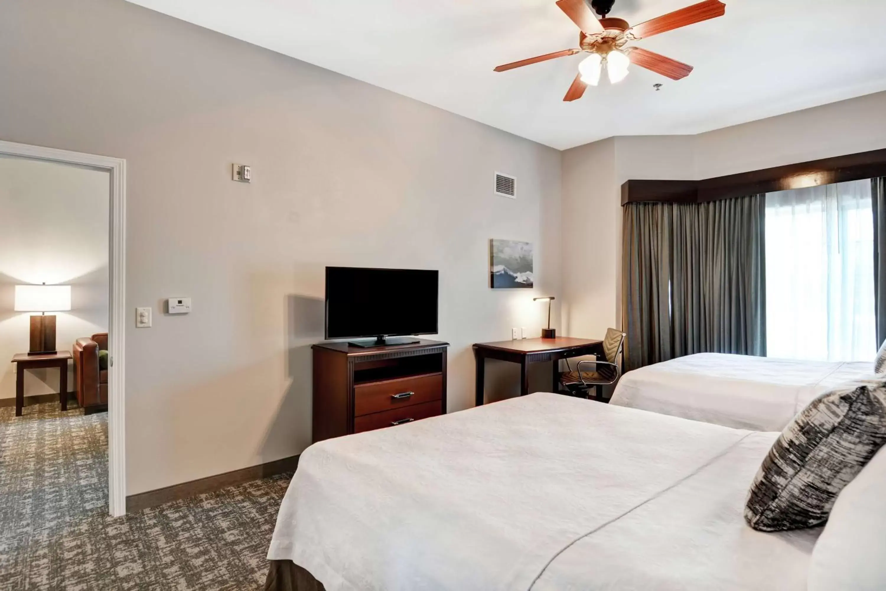 Two Bedroom Suite with One King and Two Queen Beds - Non-Smoking in Homewood Suites by Hilton Reno Two Bedroom Suite with One King and Two Queen Beds - Non-Smoking in Homewood Suites by Hilton Reno