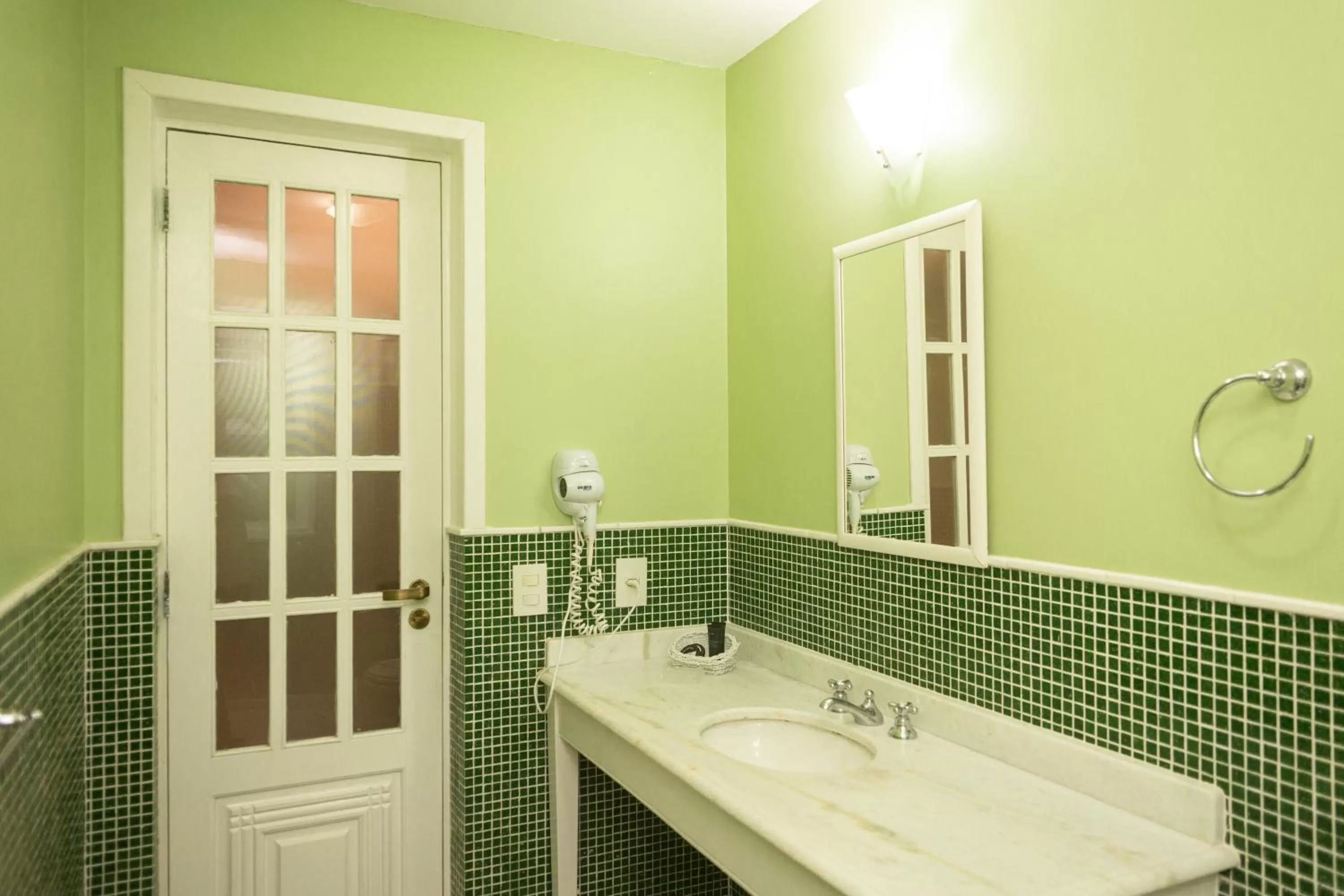 Bathroom in Pousada Corsario Buzios