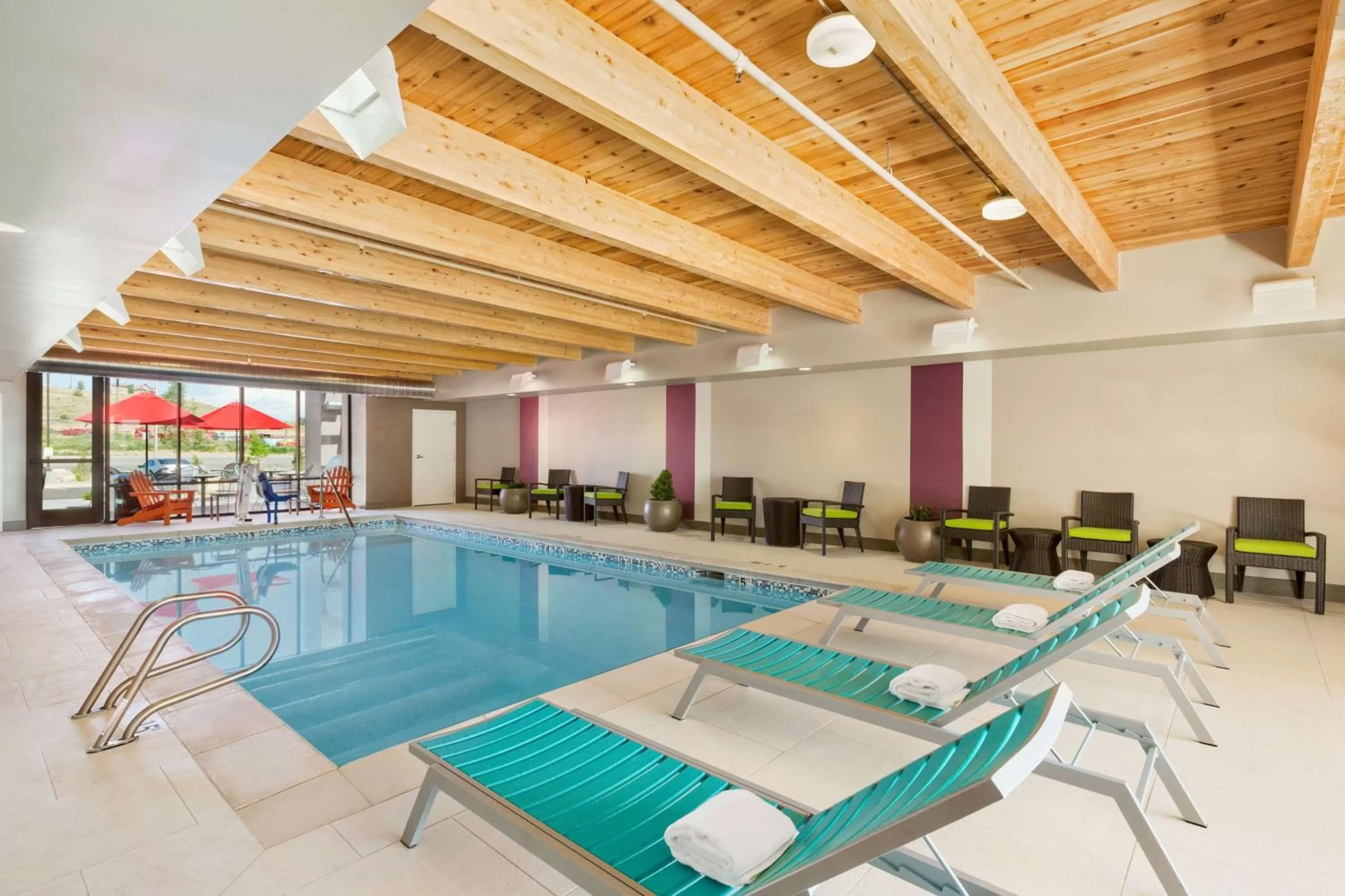 Pool view in Home2 Suites by Hilton Farmington/Bloomfield