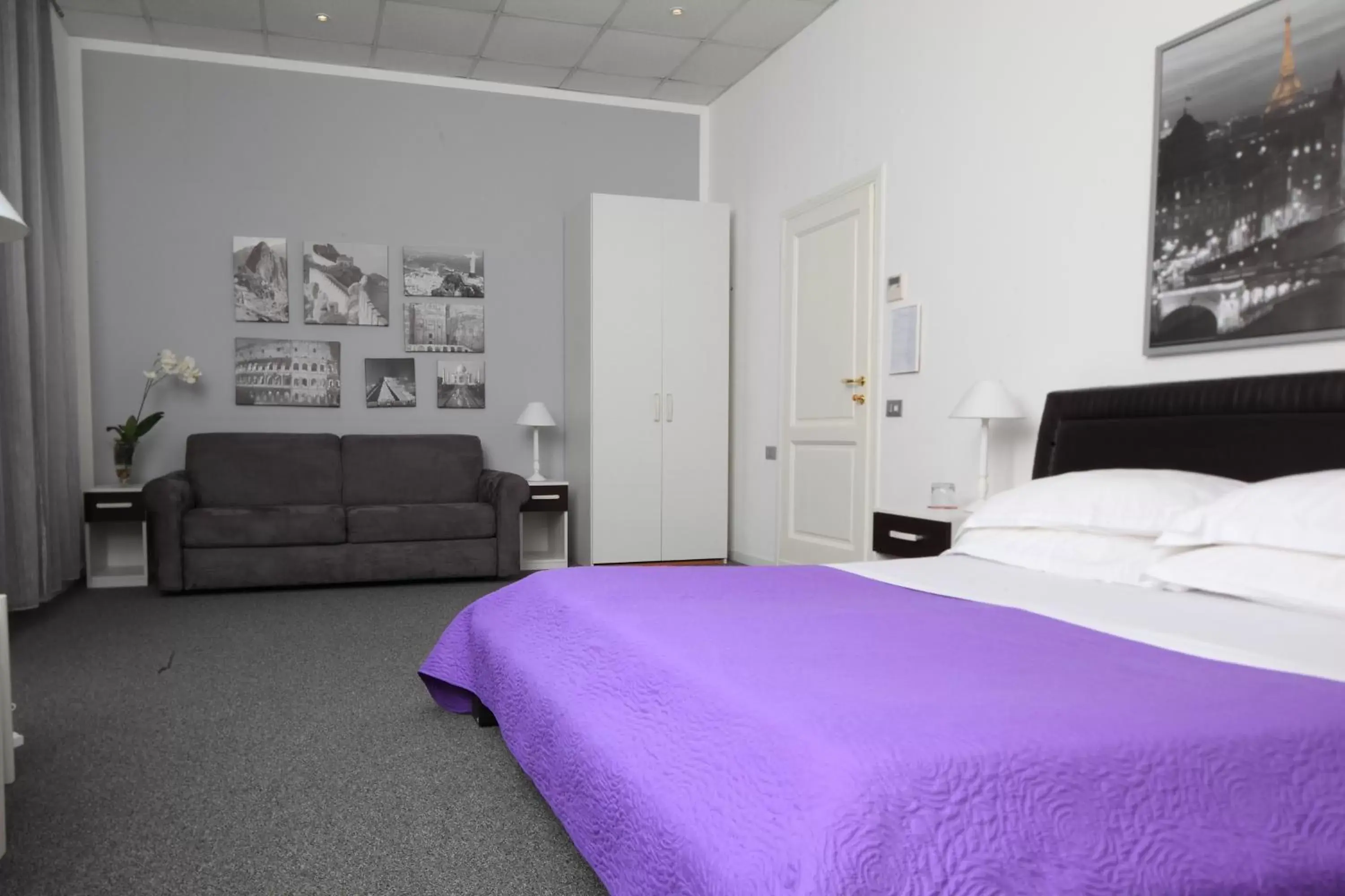 Deluxe Double or Twin Room in Villa Pirandello Deluxe Double or Twin Room in Villa Pirandello