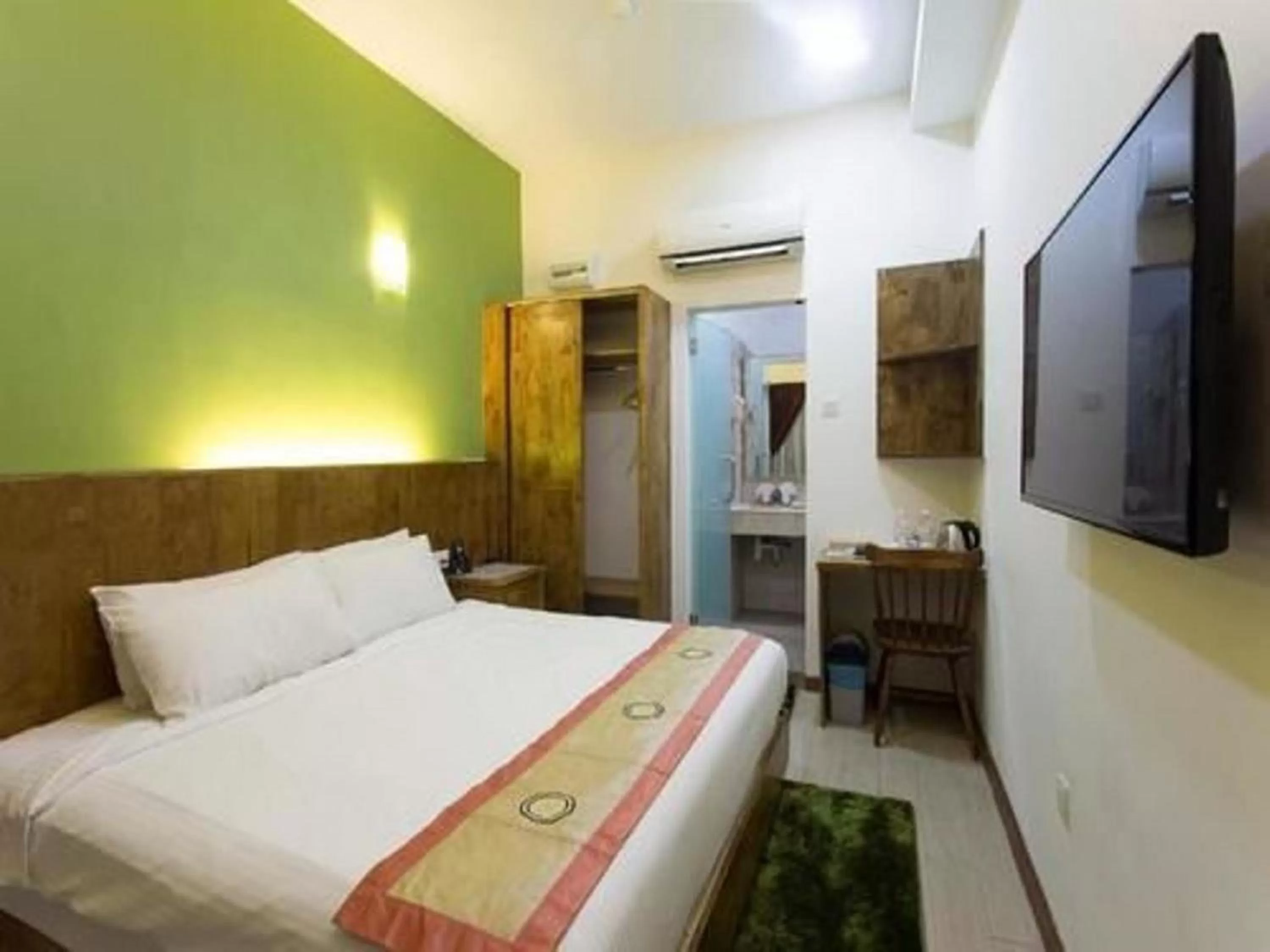 Deluxe King Room - No Window in Swiss Hotel Heritage Boutique Melaka