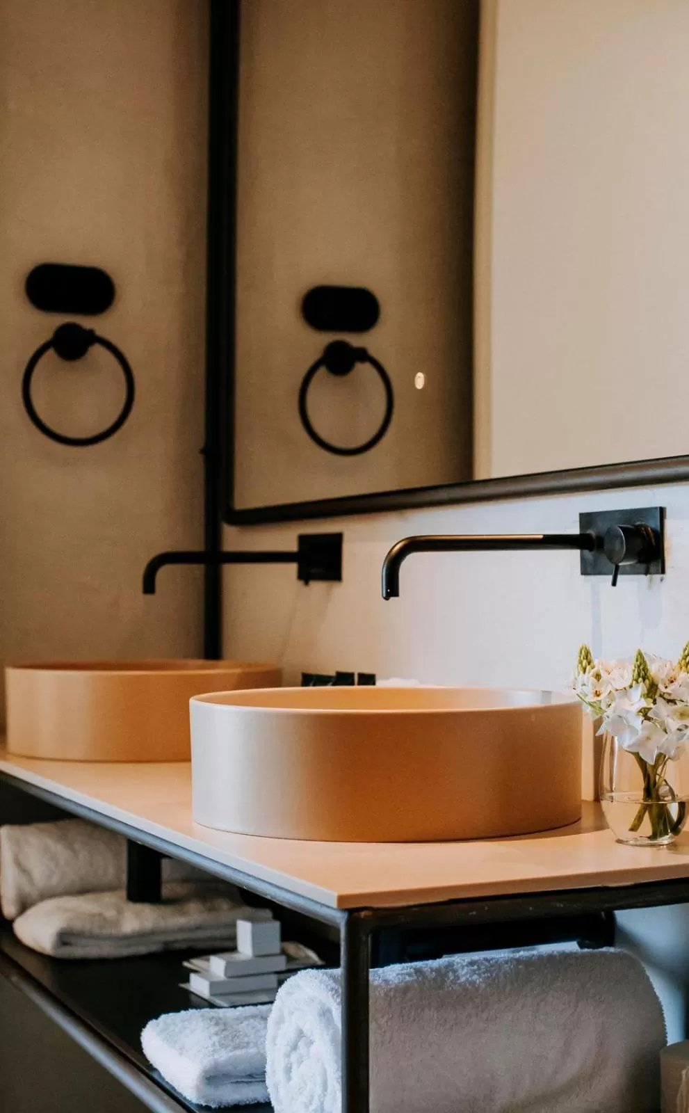 Toilet in Exmo Hotel by Olivia