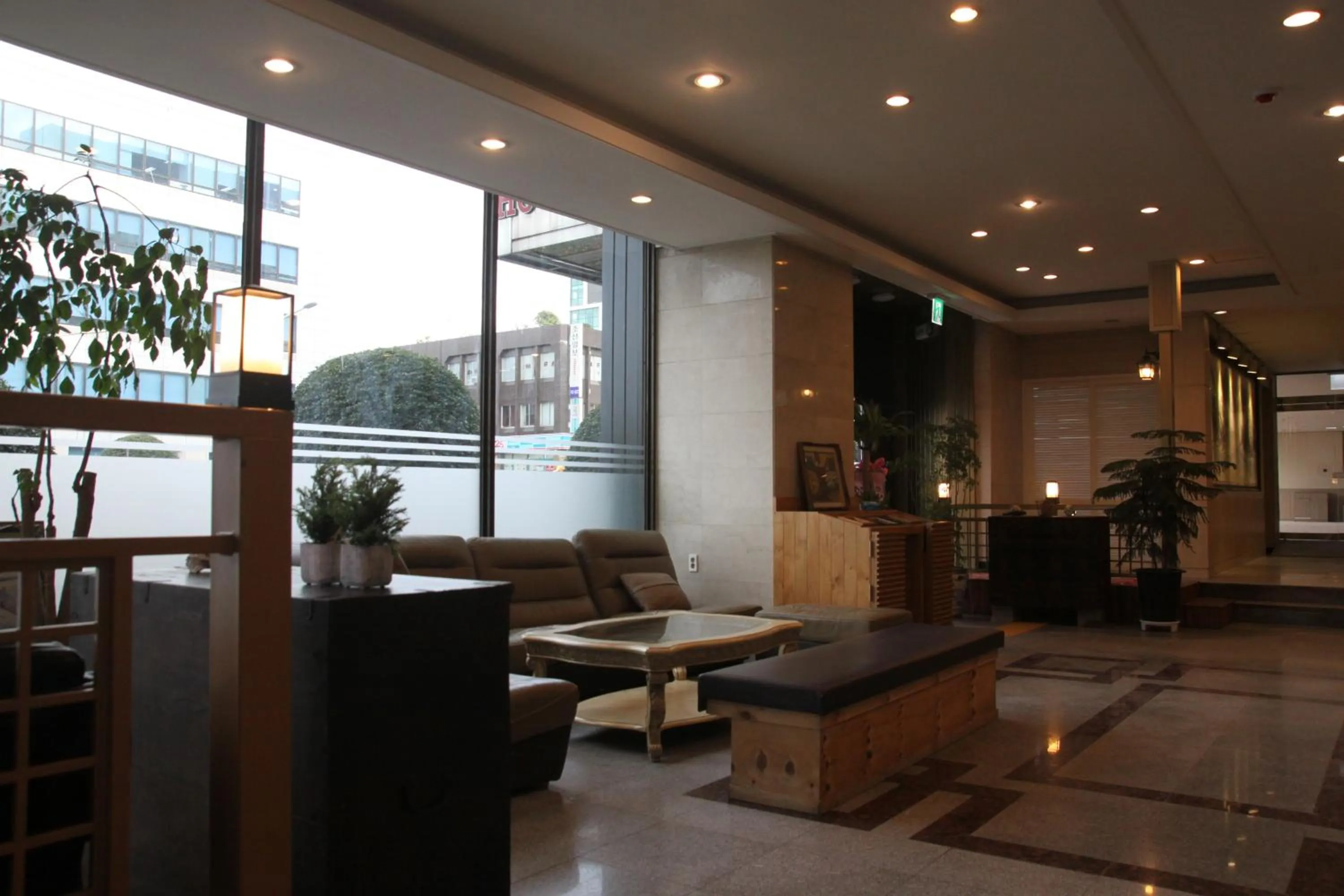 Lobby/Reception in Miju Hotel