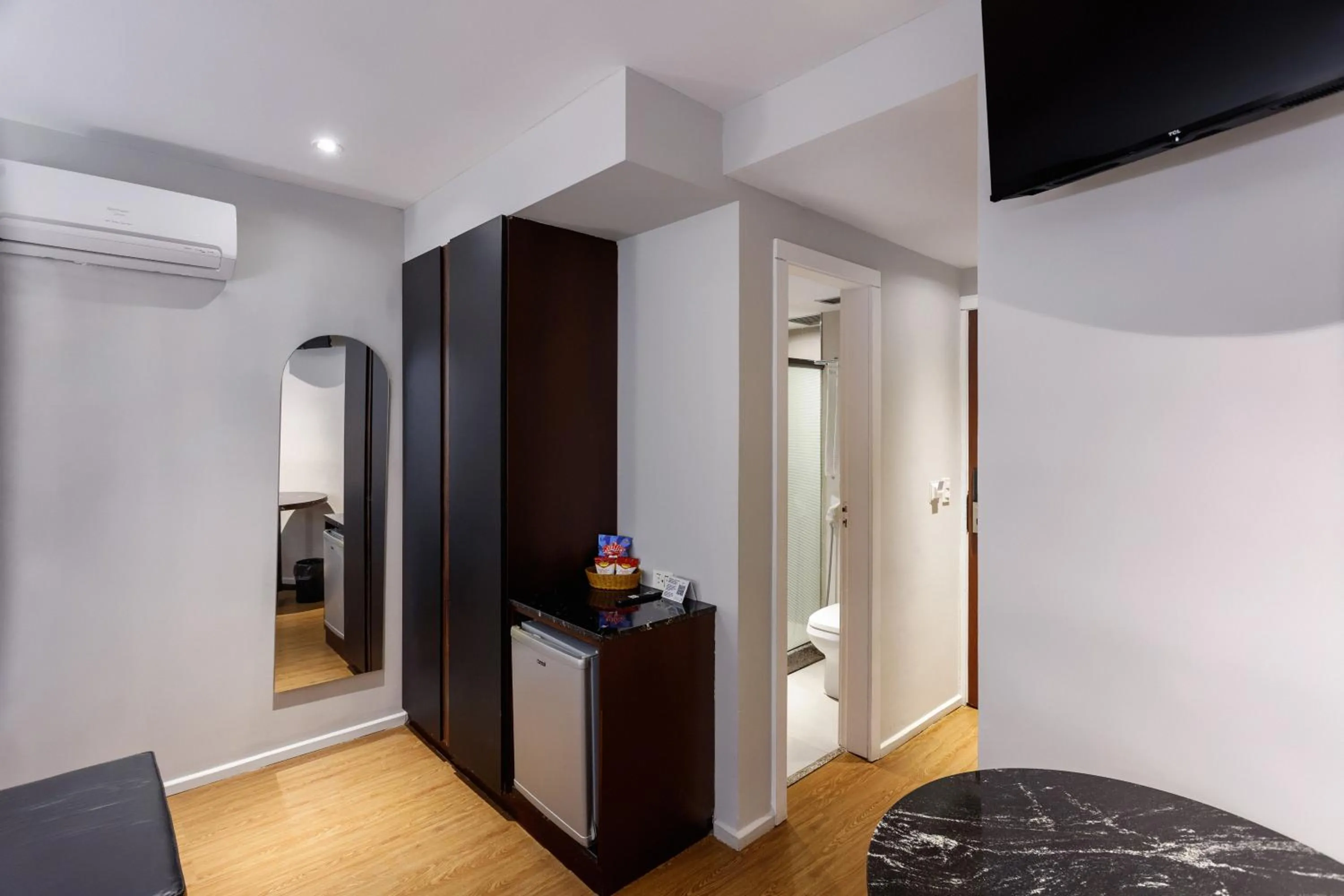 Bedroom in Orla Copacabana Hotel