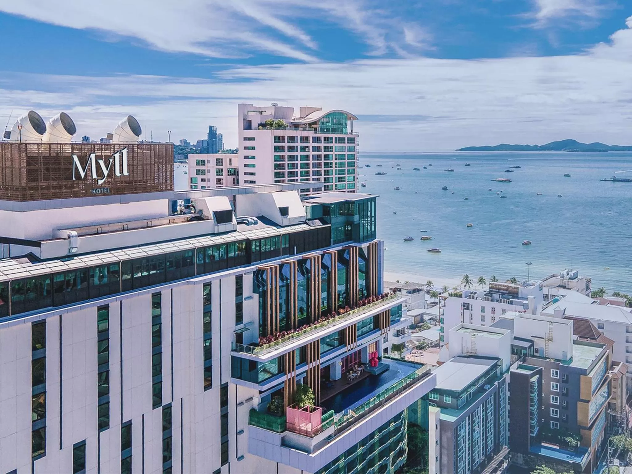 Property building in Mytt Hotel Pattaya