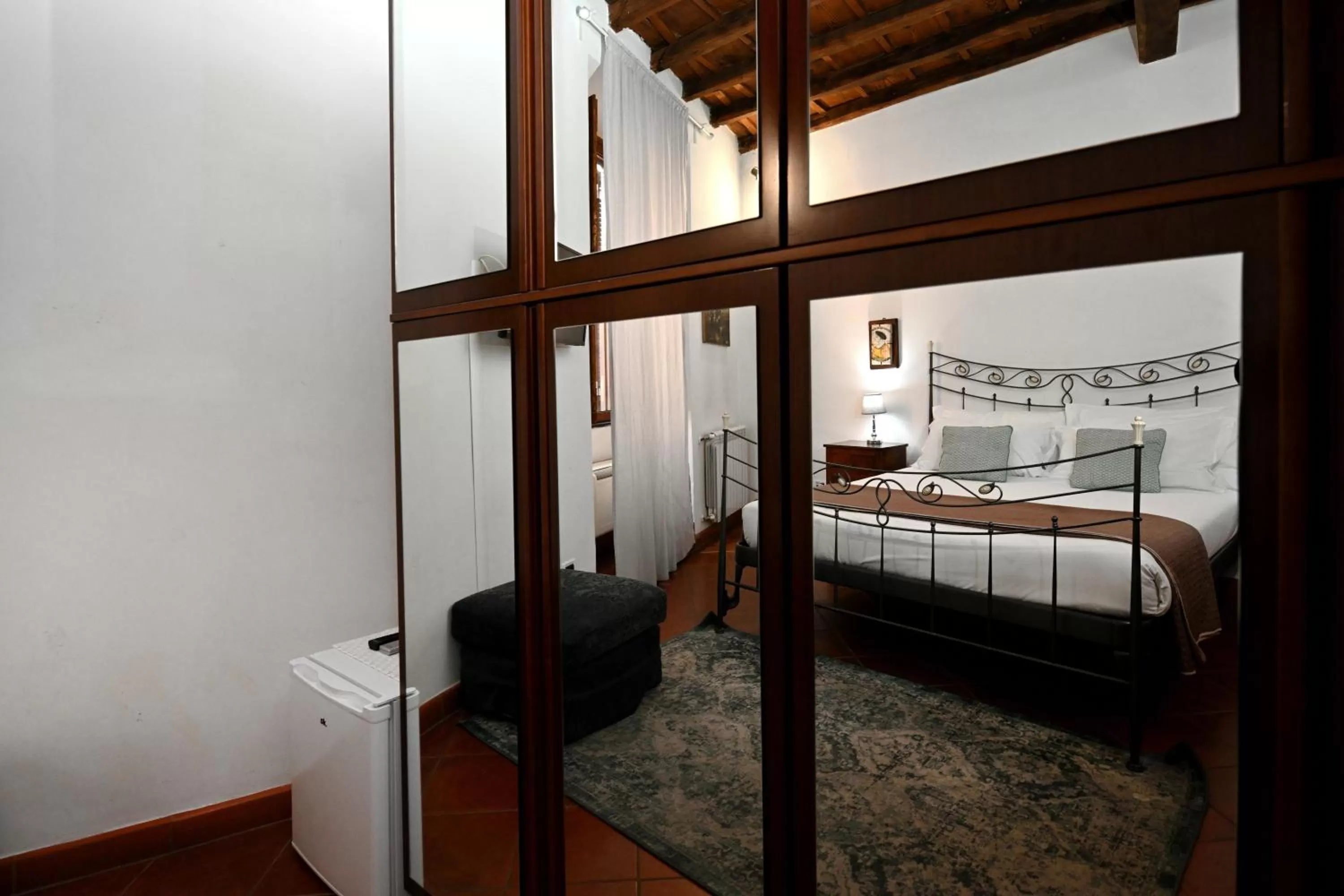 Bed in Vicolo dell'Aquila - Residenze Romanae