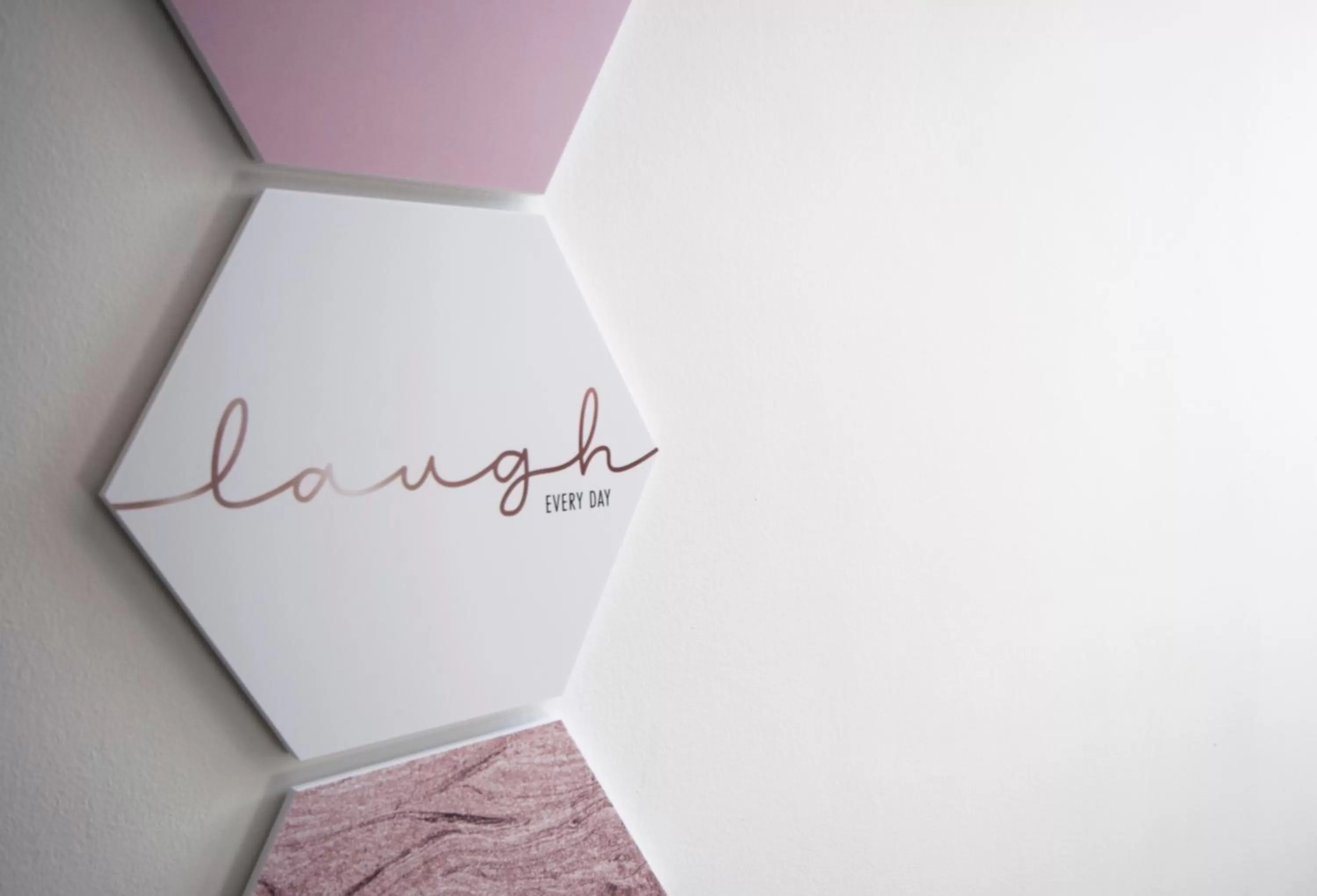 Decorative detail in Villa Tara Bük