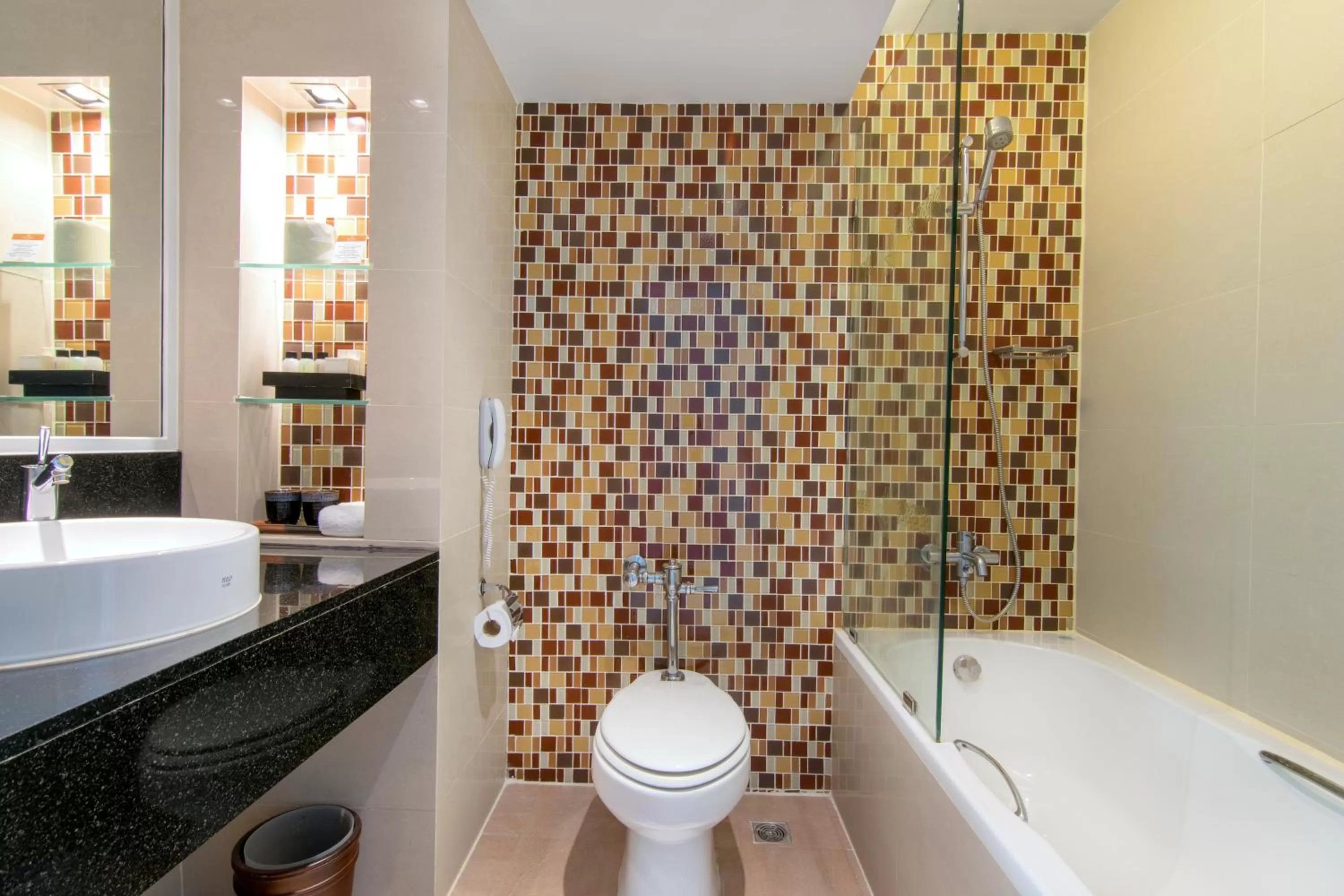 Shower in Siam Bayshore Resort Pattaya