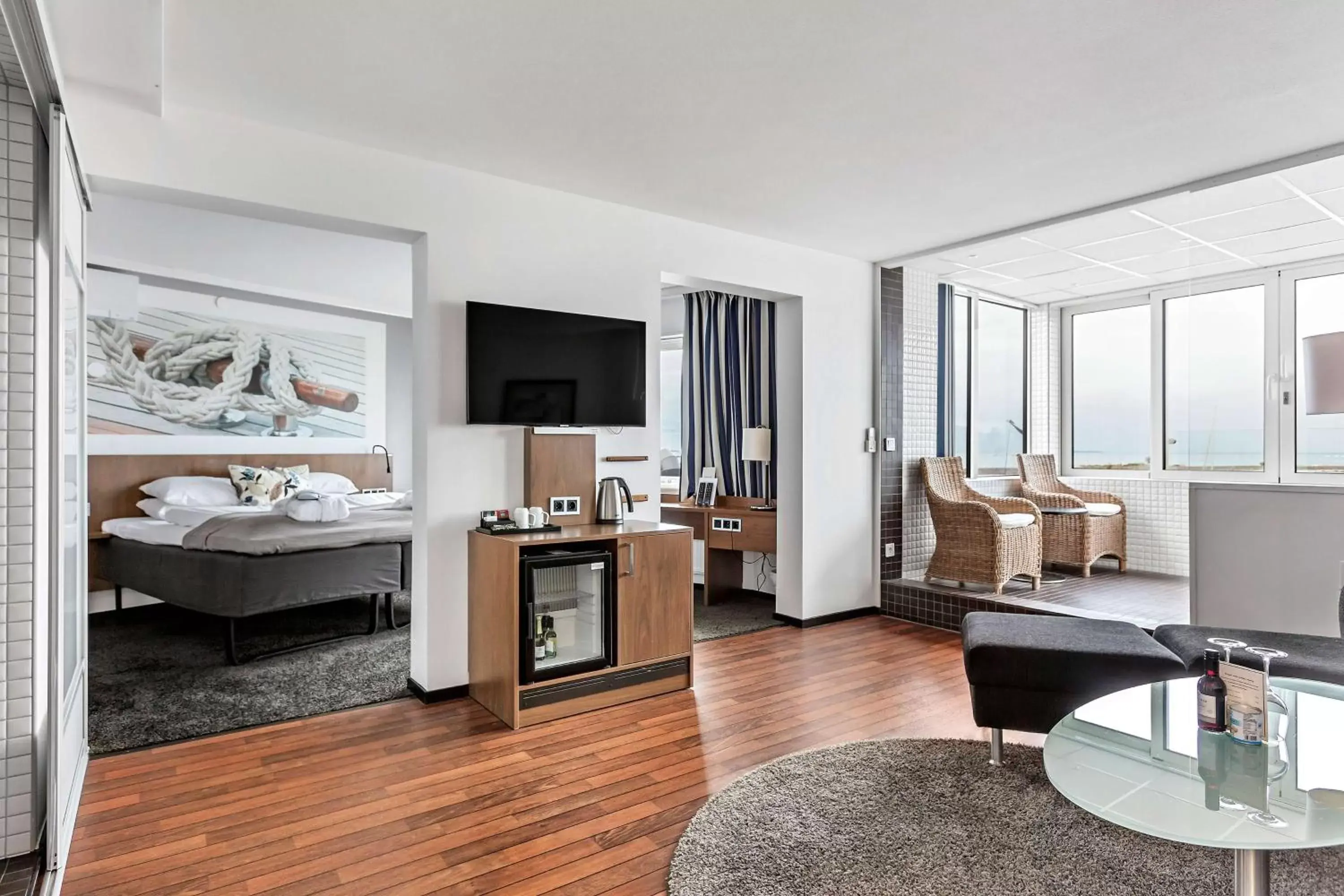 Queen Suite with Sea View in Best Western Hotel Corallen Queen Suite with Sea View in Best Western Hotel Corallen