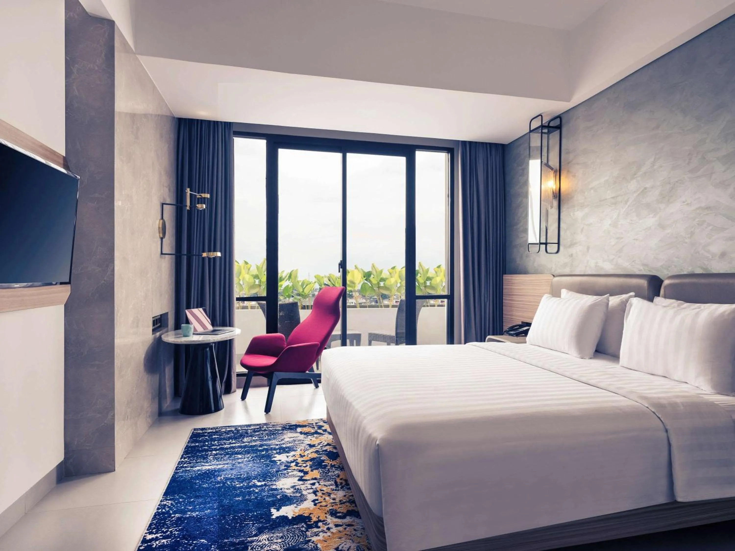 Photo of the whole room, Bed in Mercure Bandung City Centre