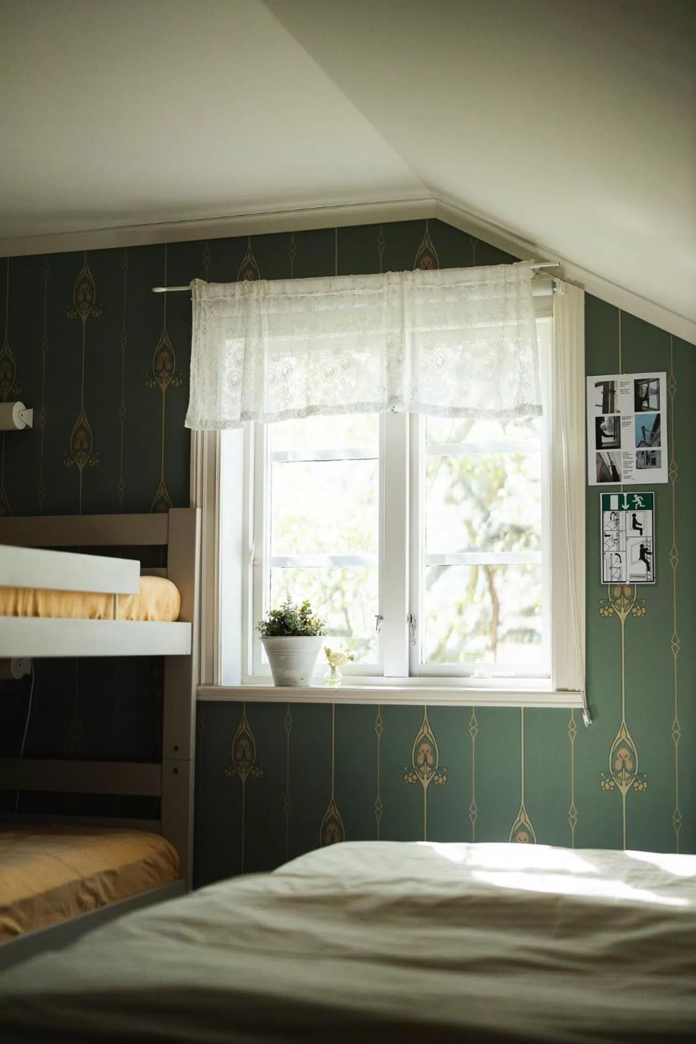 Property building, Bunk Bed in Bäcks Bed & Breakfast