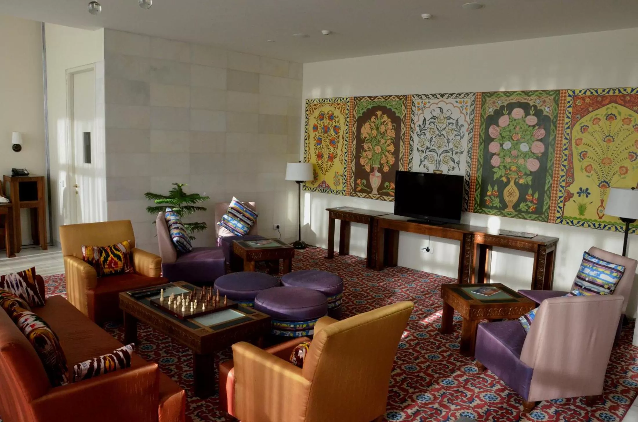 Lounge or bar in Dushanbe Serena Hotel