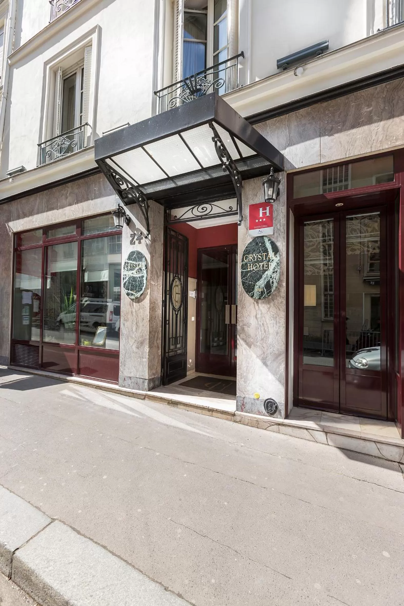 Facade/entrance in Crystal Hotel