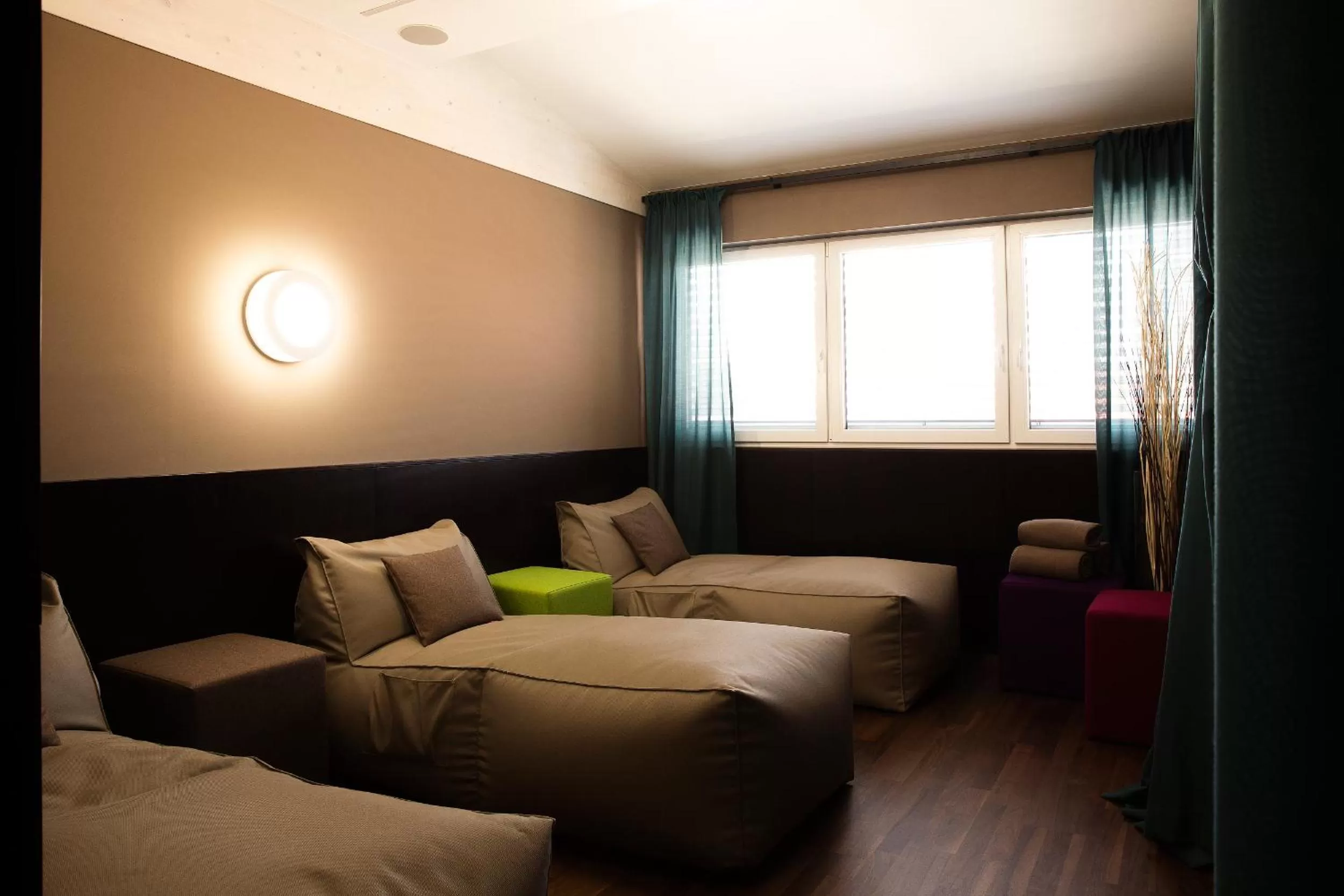 Sauna, Bed in Hotel Sandwirth