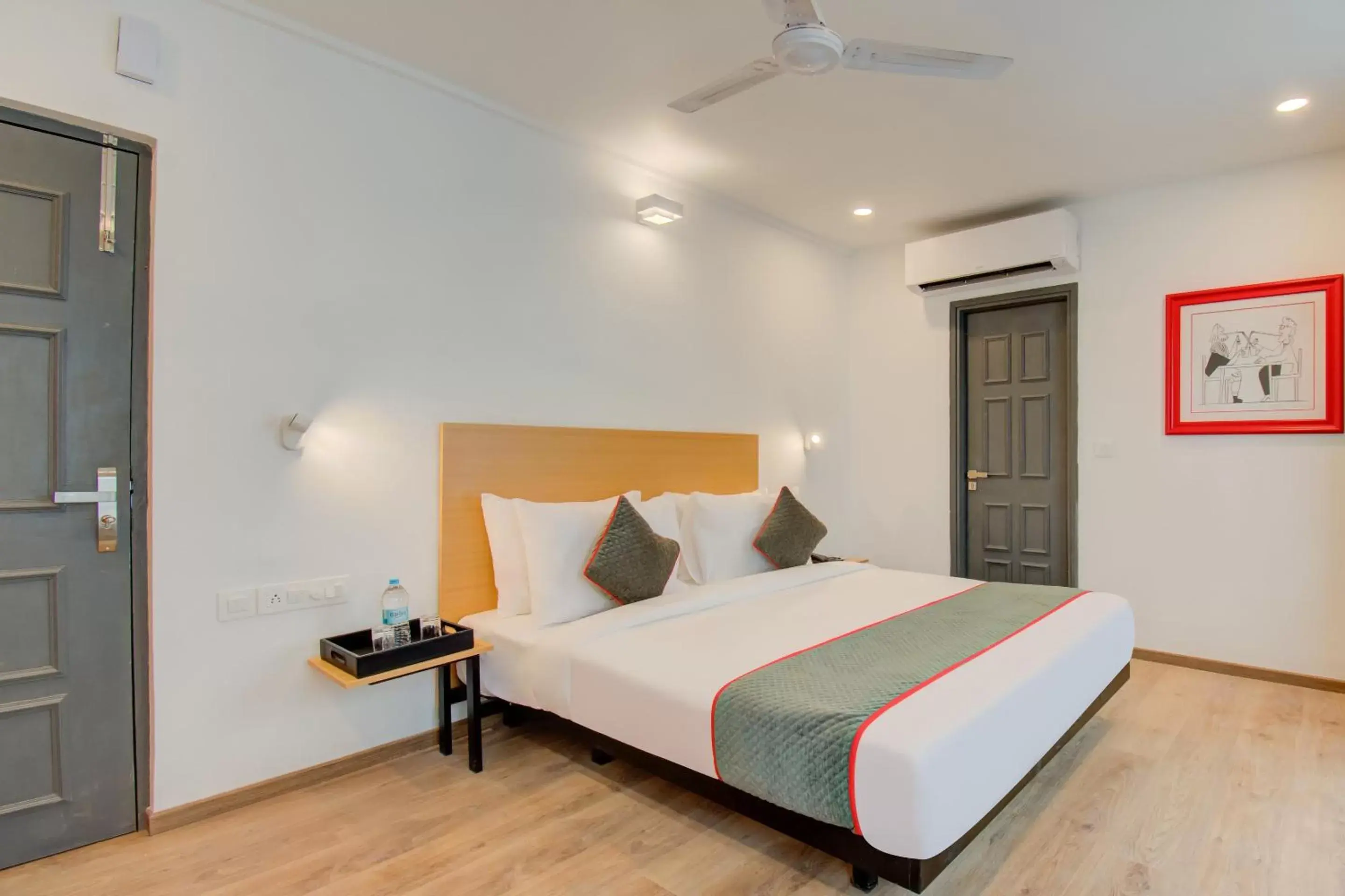 Deluxe Double Room - single occupancy in Hotel Maitrayee Deluxe Double Room - single occupancy in Hotel Maitrayee