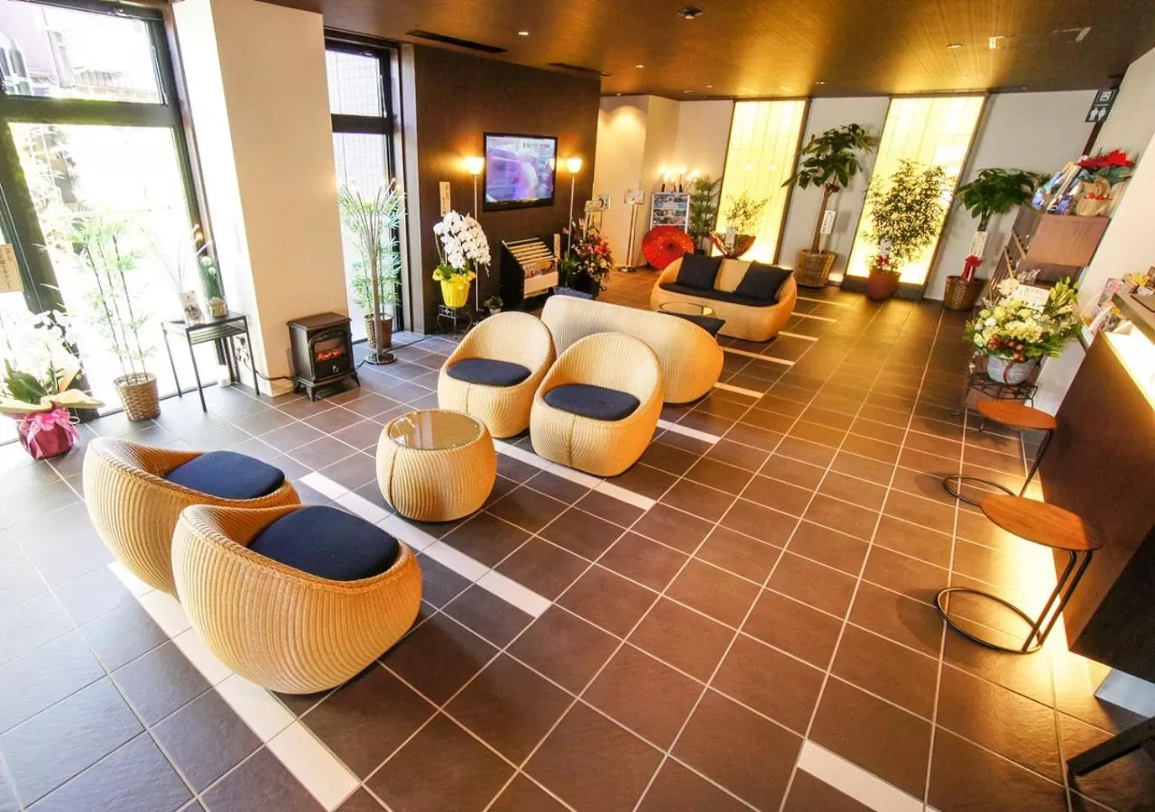 Lobby or reception in HOTEL LiVEMAX Kanazawa Ekimae