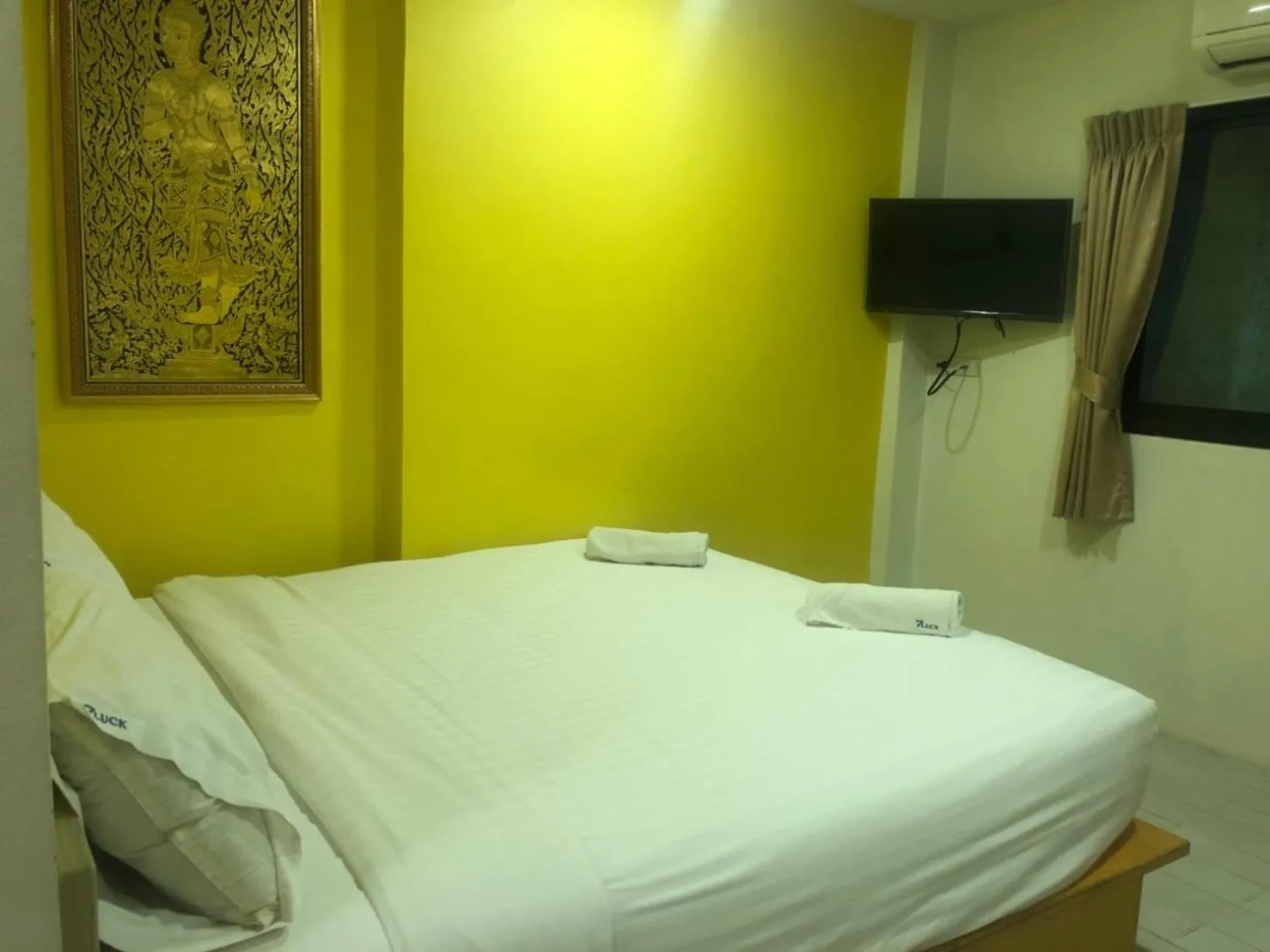 Bed in The Seven Luck