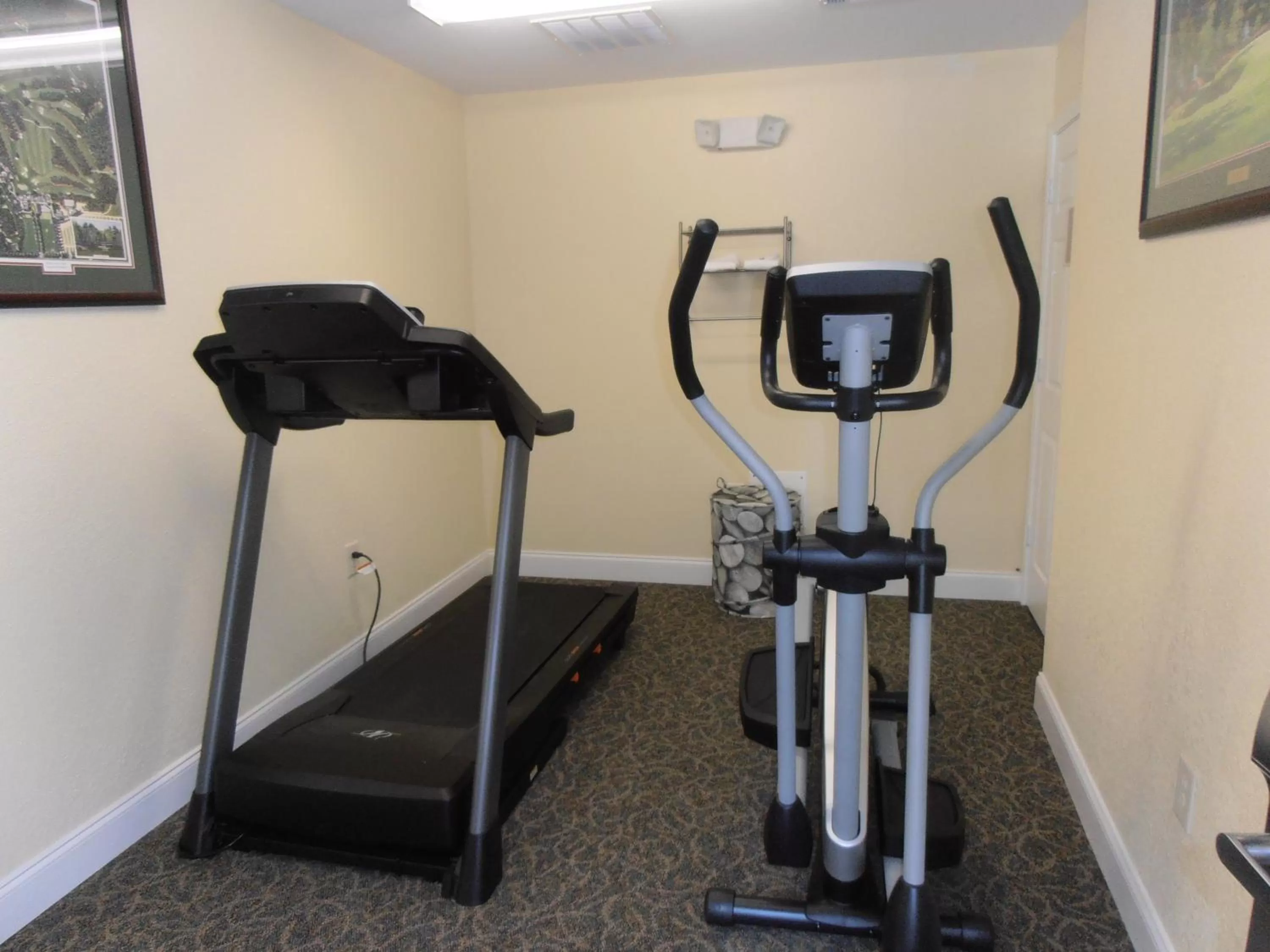 Fitness centre/facilities in Affordable Suites of America Augusta