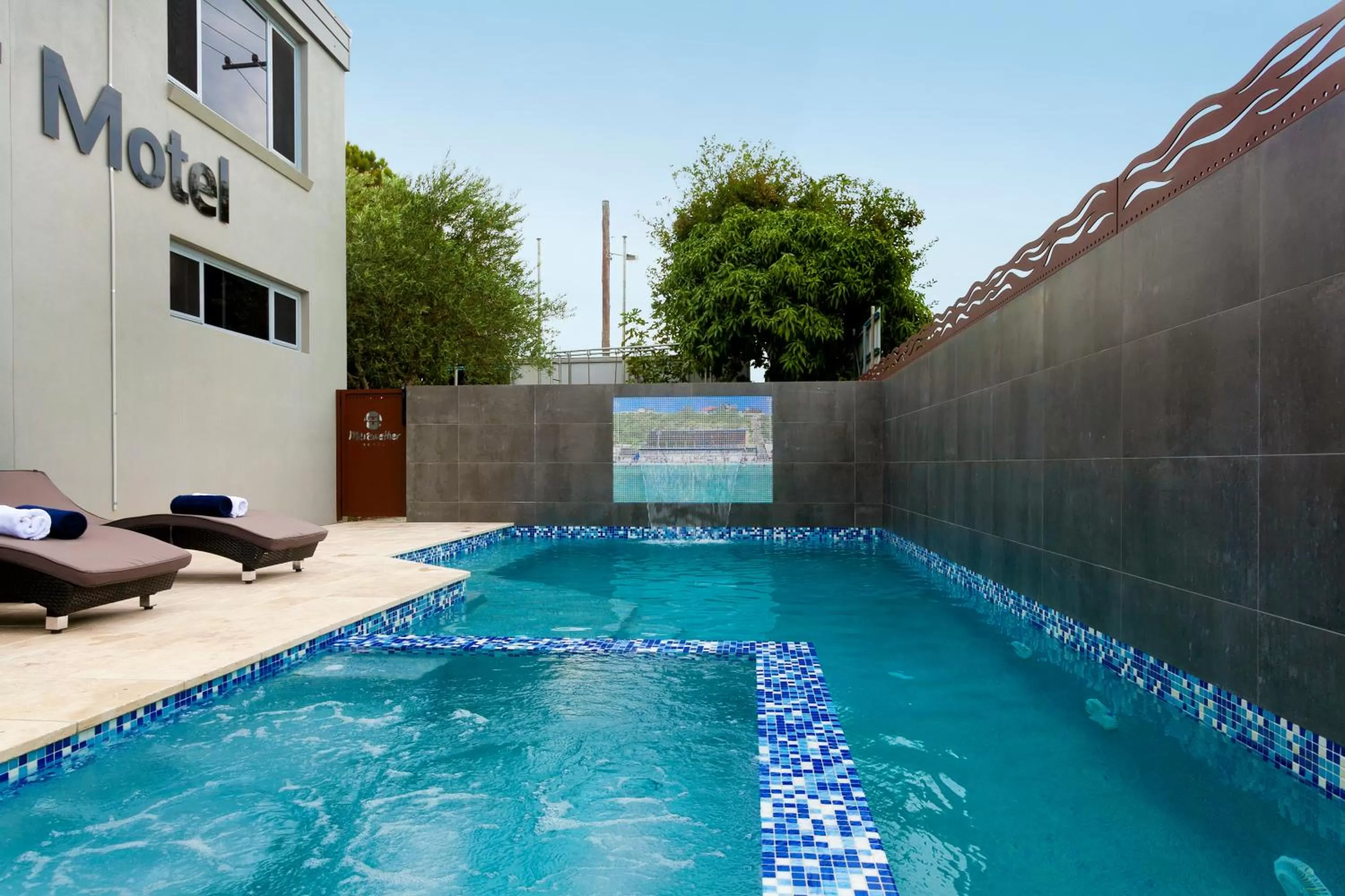 Swimming pool in Merewether Motel