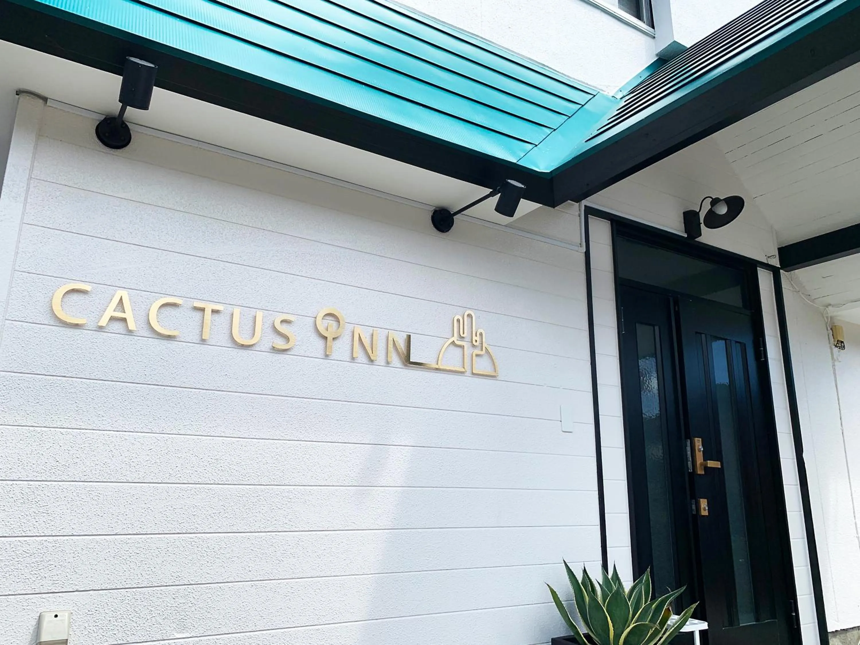 Property building in Cactus Inn