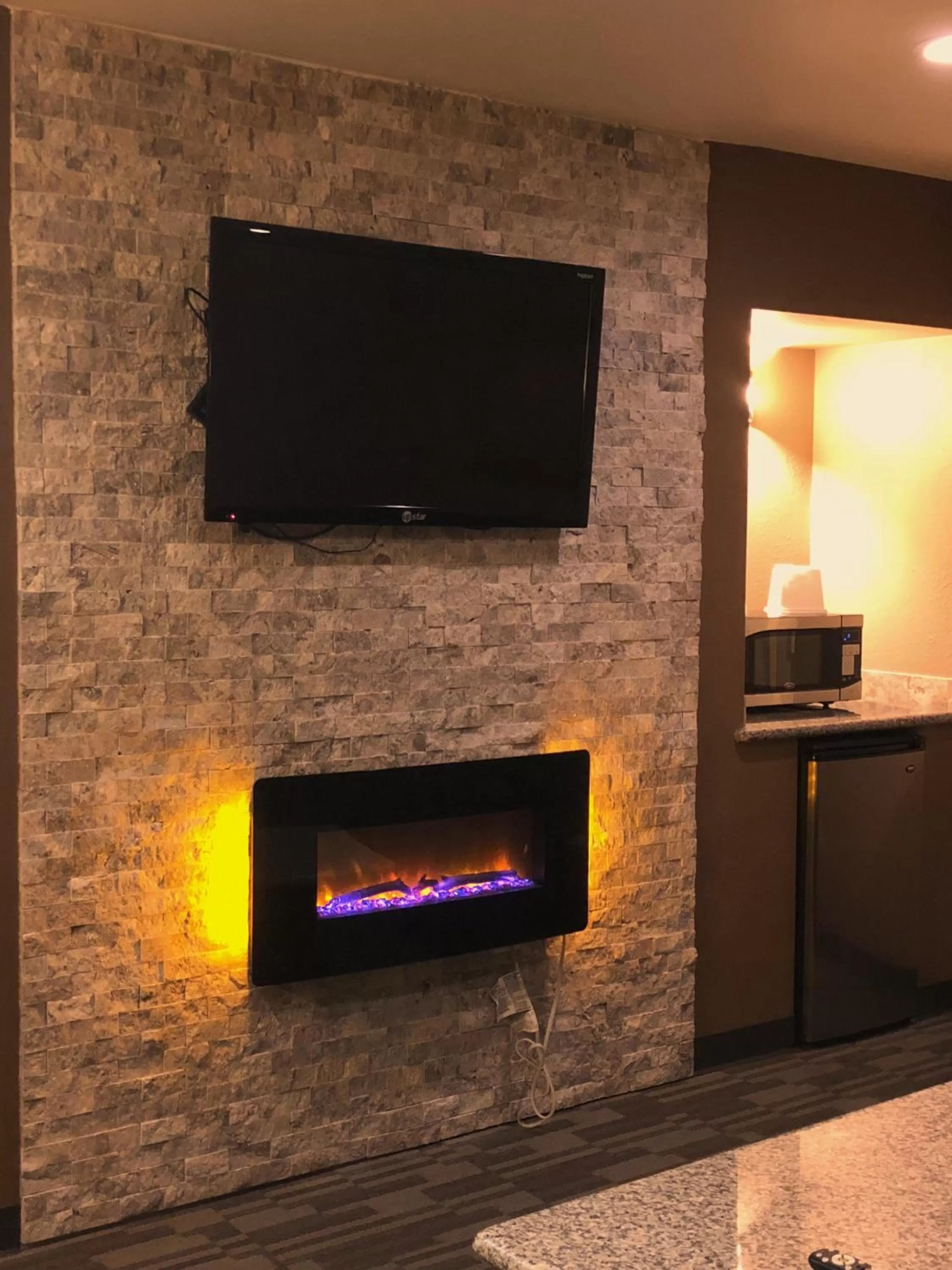 TV and multimedia in Sakura Inn