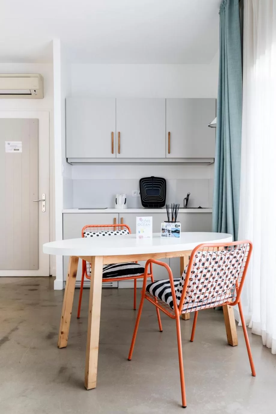 Kitchen or kitchenette in Côté Océan Resort