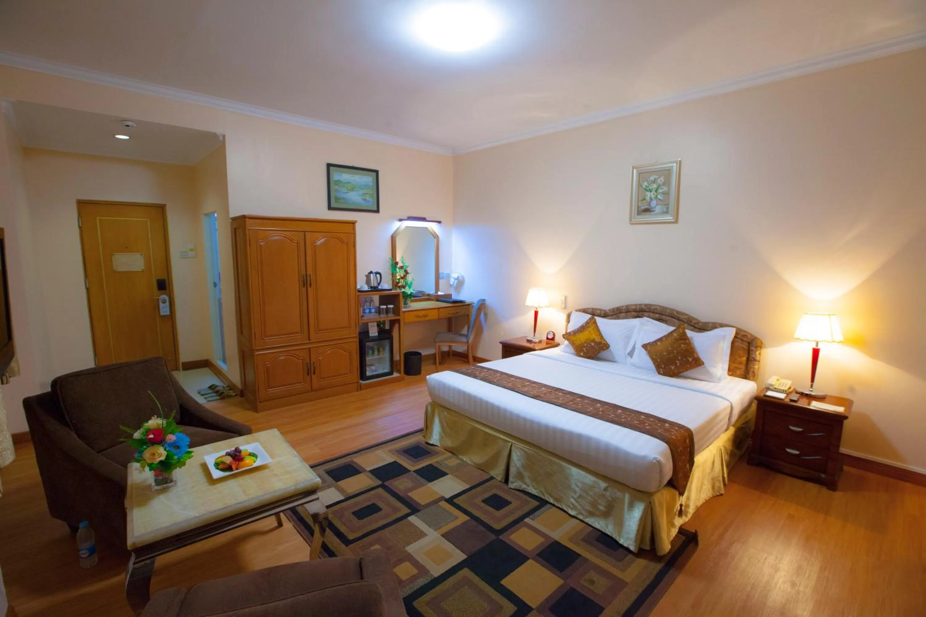 Bed in Grand Palace Hotel