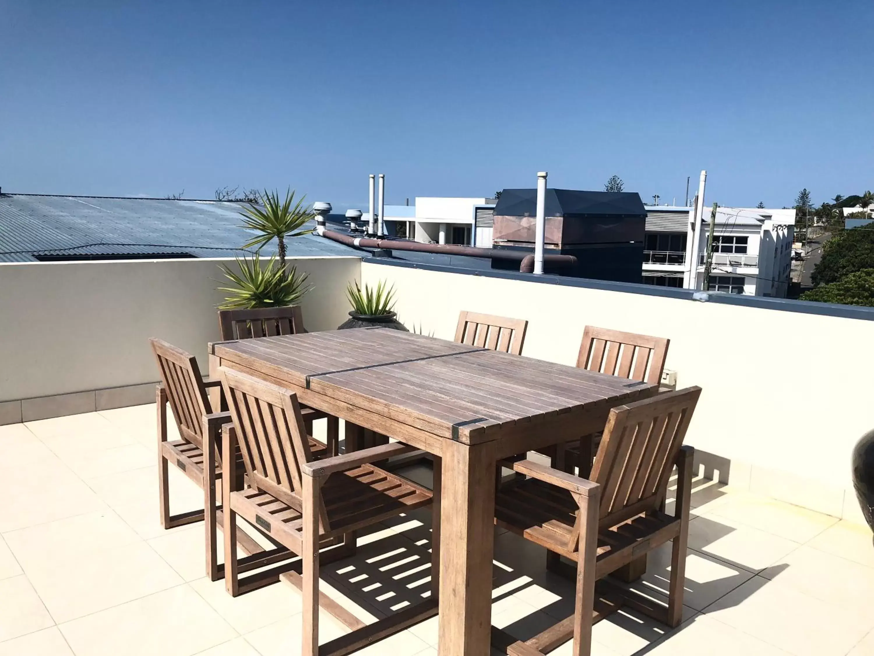 Three-Bedroom Apartment with Rooftop Deck and Countryside View in Paradiso Resort by Kingscliff Accommodation Three-Bedroom Apartment with Rooftop Deck and Countryside View in Paradiso Resort by Kingscliff Accommodation