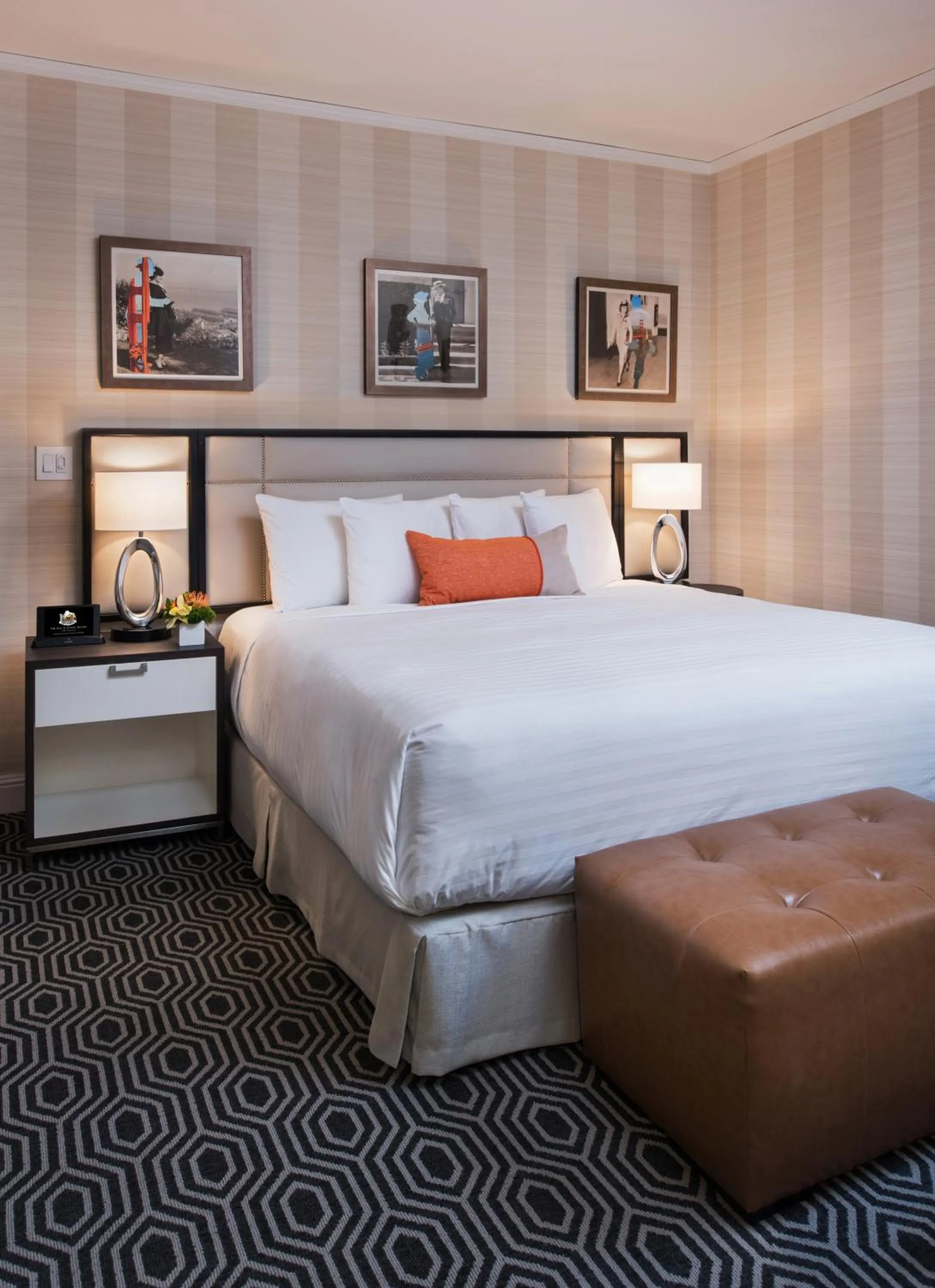 Bed in Inn at Union Square