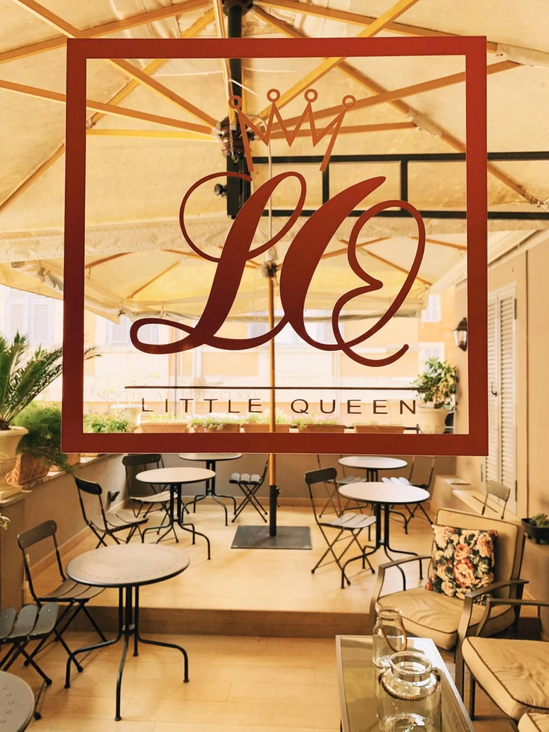 Breakfast in Little Queen Suite