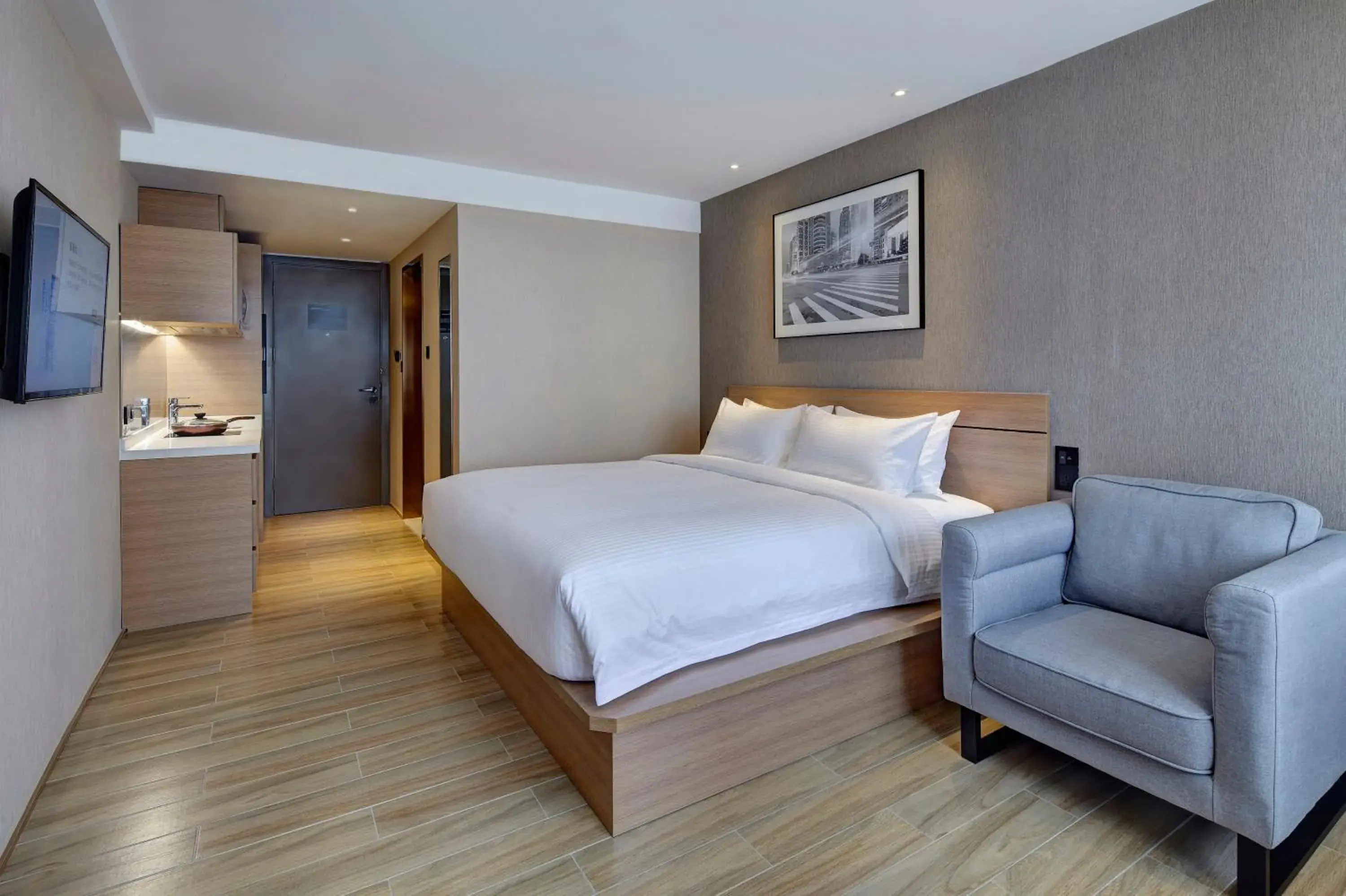 Superior Double Room in Bridal Tea House Hotel-Free Shuttle Bus for Canton Fair Superior Double Room in Bridal Tea House Hotel-Free Shuttle Bus for Canton Fair