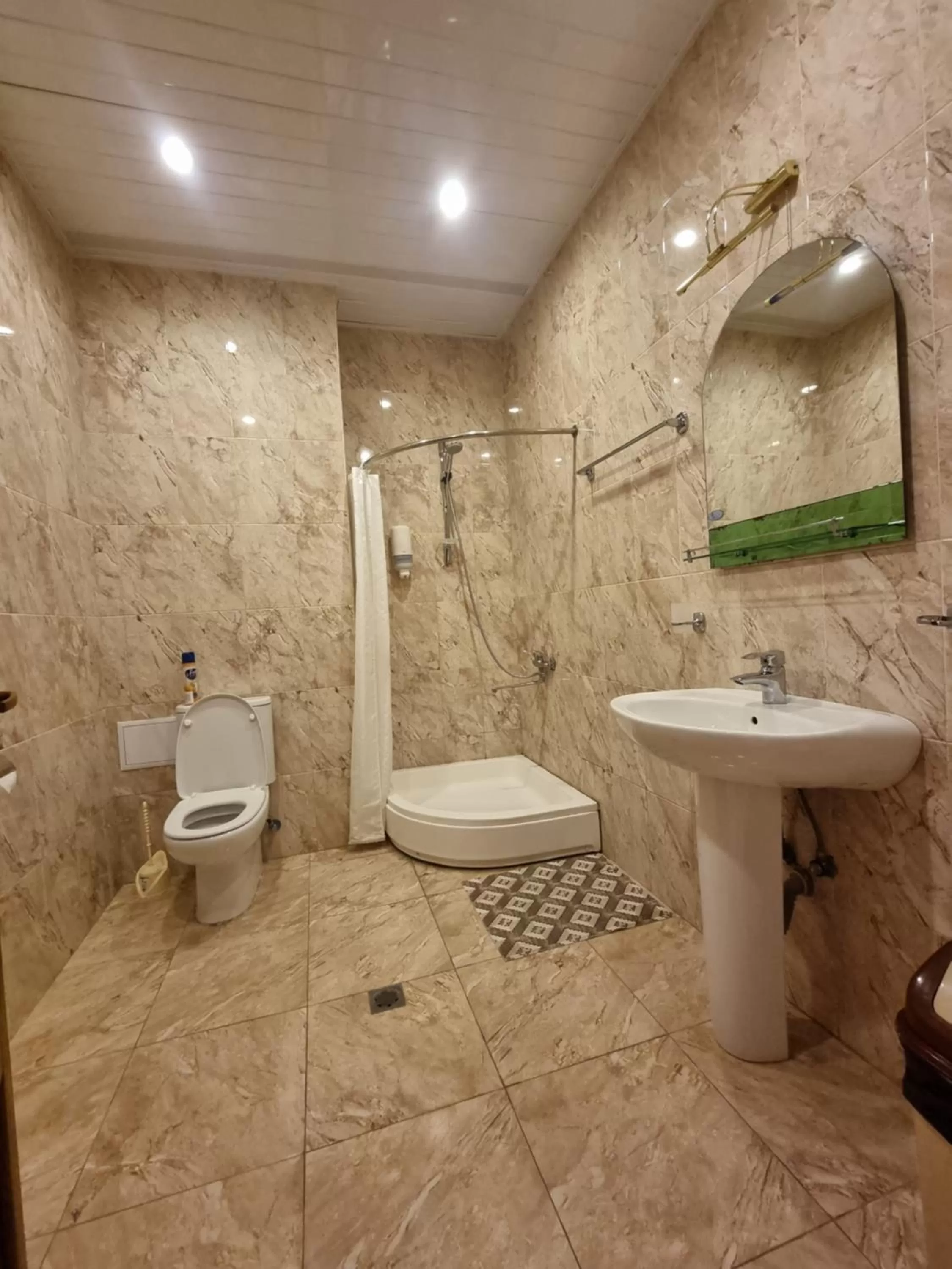 Shower, Bathroom in Vanatun Monastery Stay