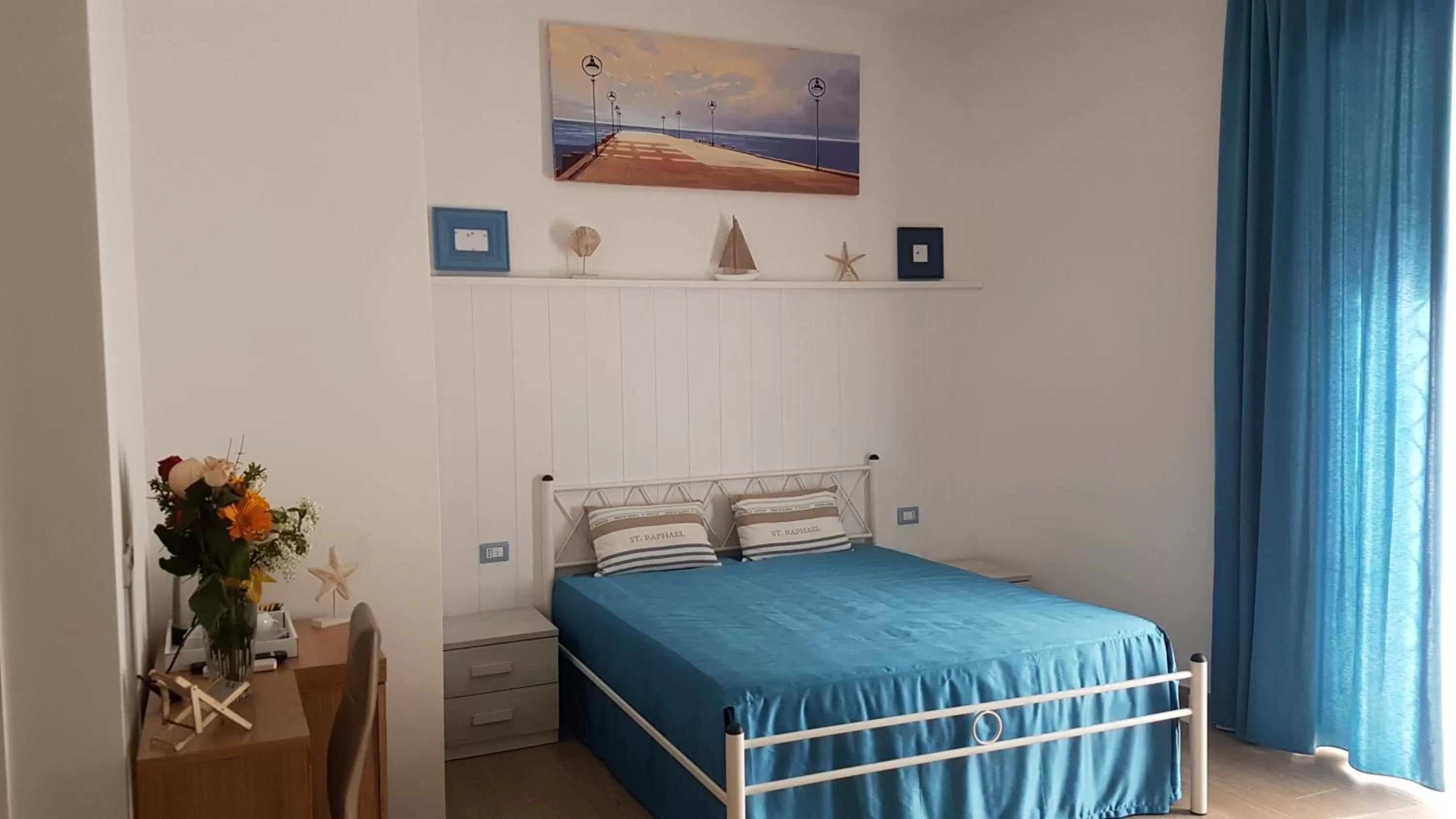 Bedroom, Bed in Antica Capri