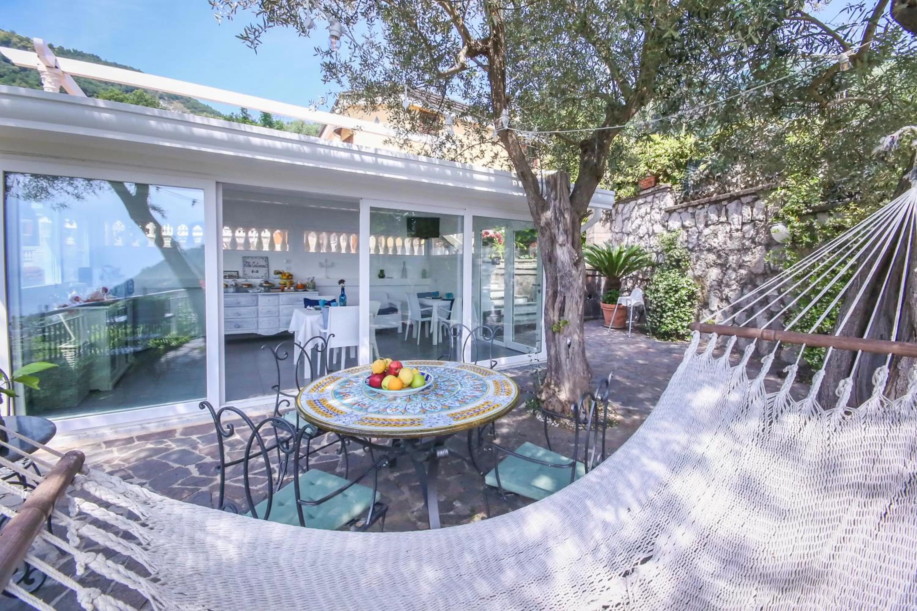 Spring in Villa Costanza sorrento B&b