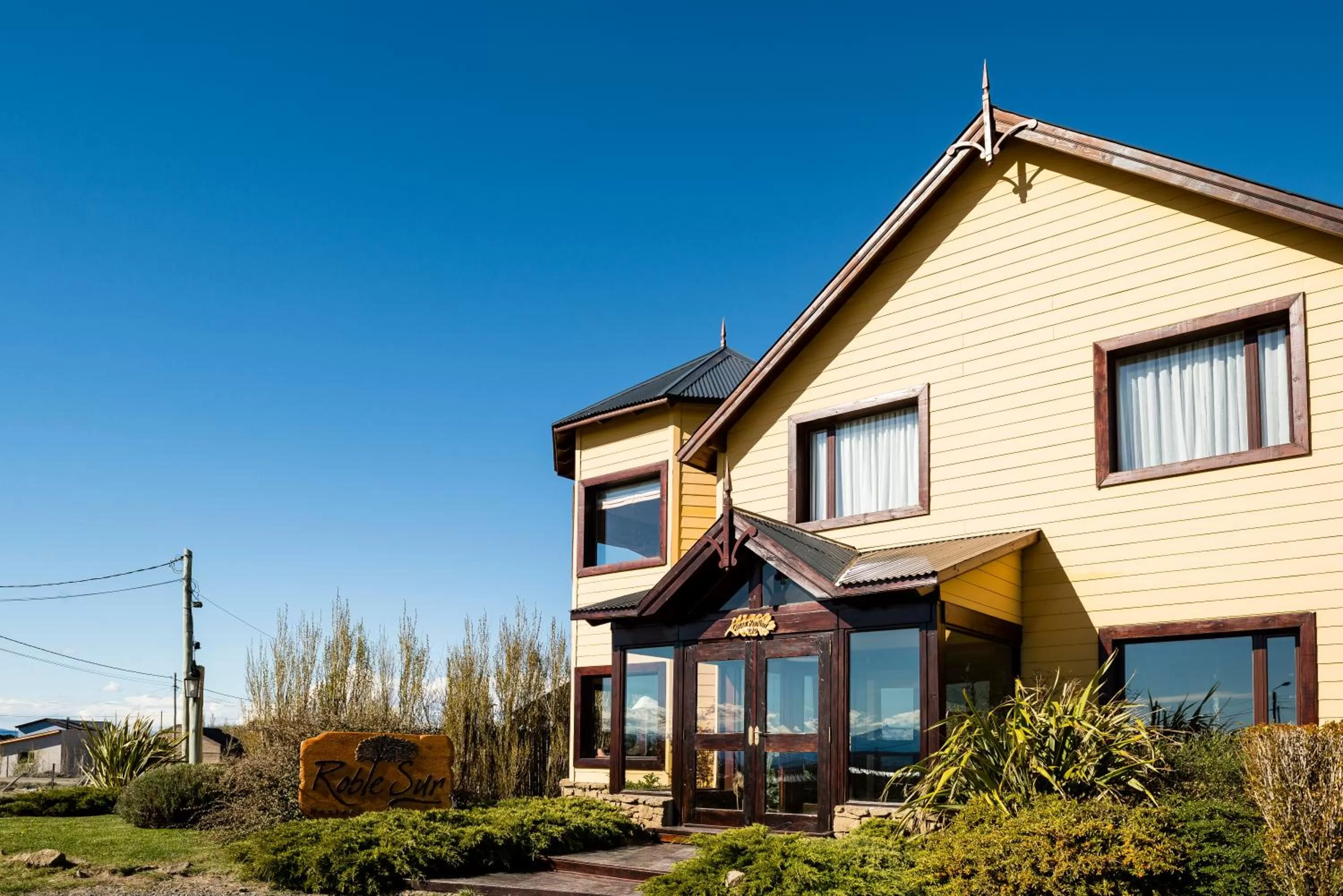 Property building in Hosteria Roblesur