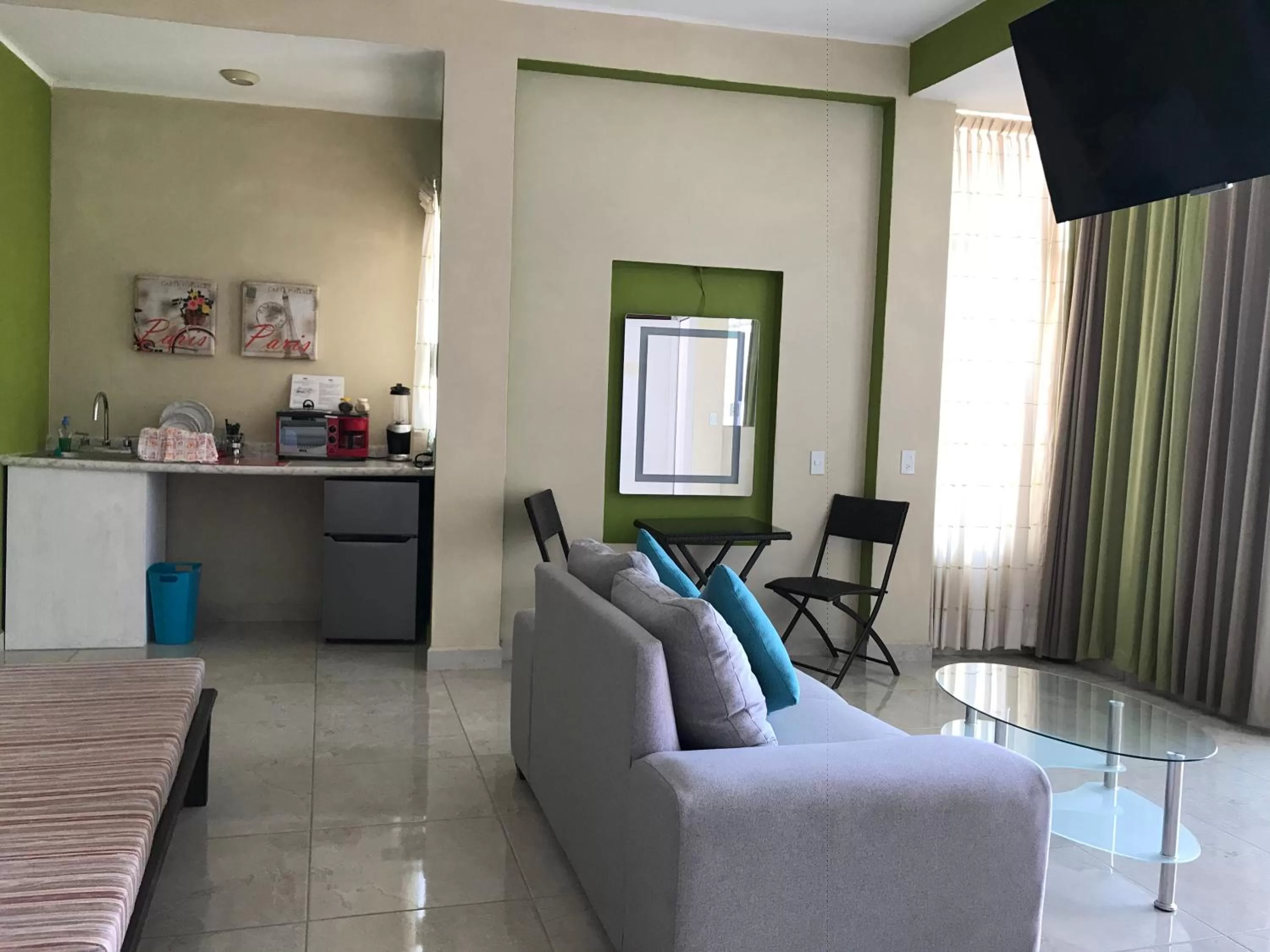 Photo of the whole room in Casa Mia