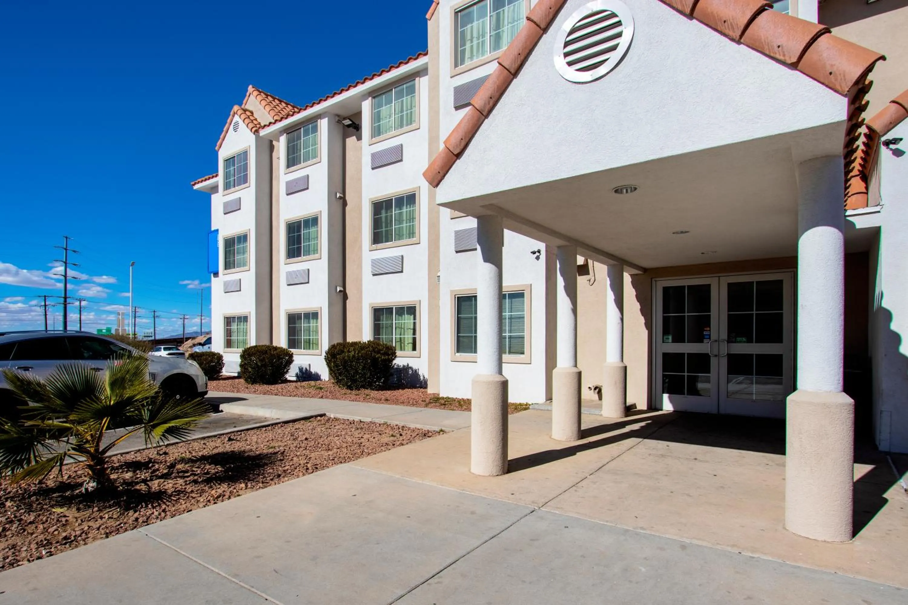 Property building in Motel 6-El Paso, TX - Southeast