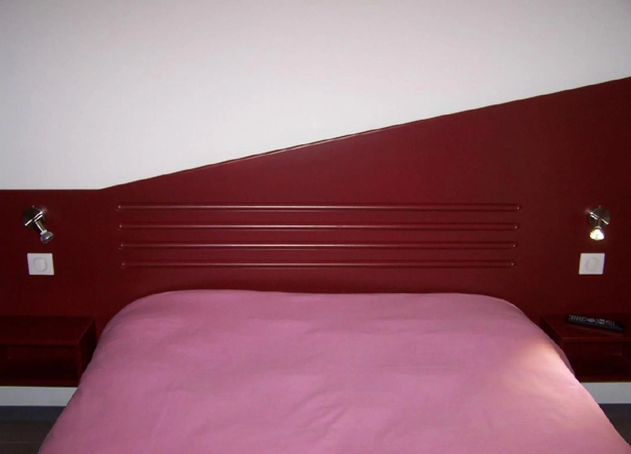 Bed in Hôtel Le Richevaux