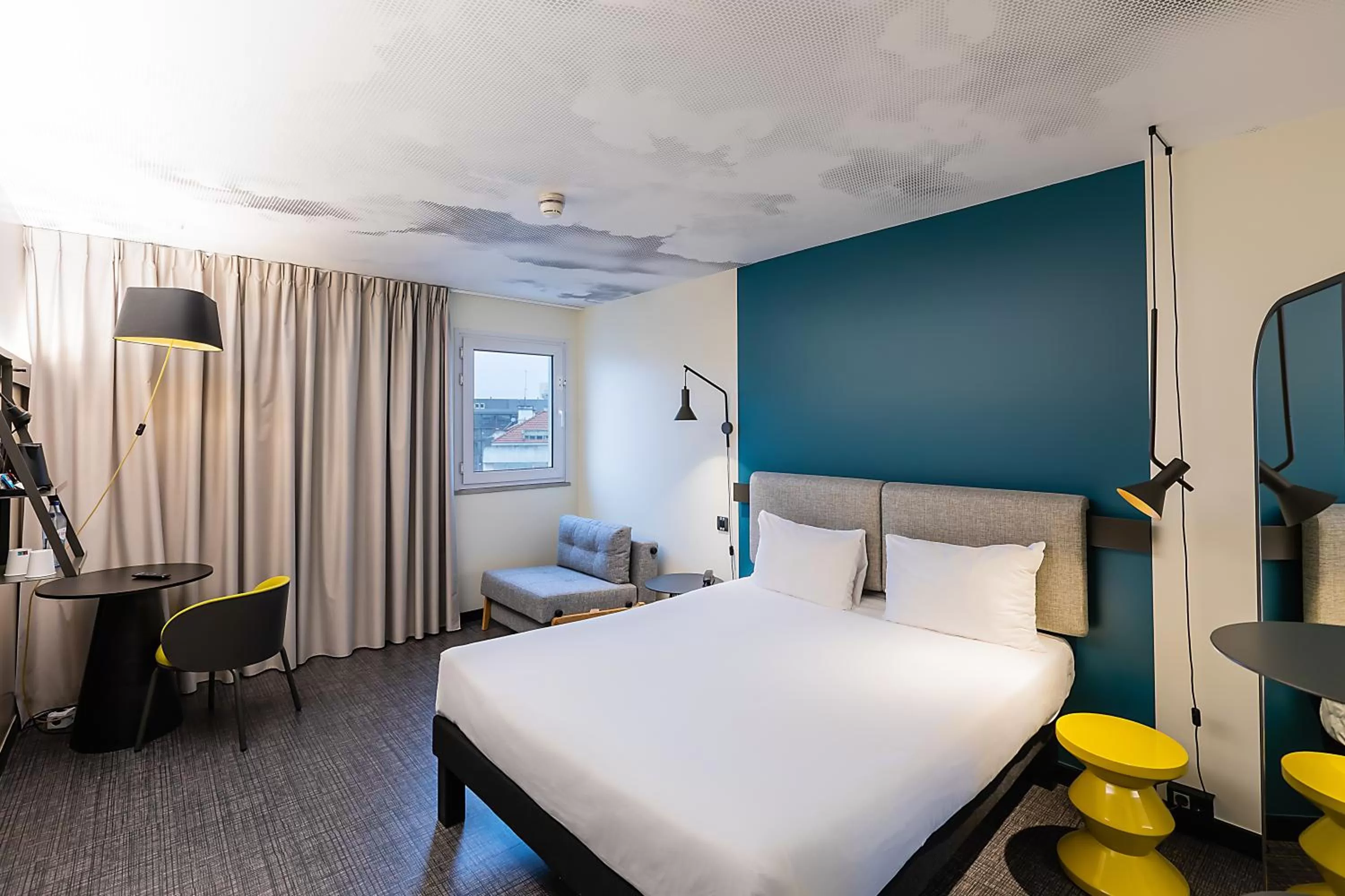 Bed in Hotel ibis Lisboa Saldanha