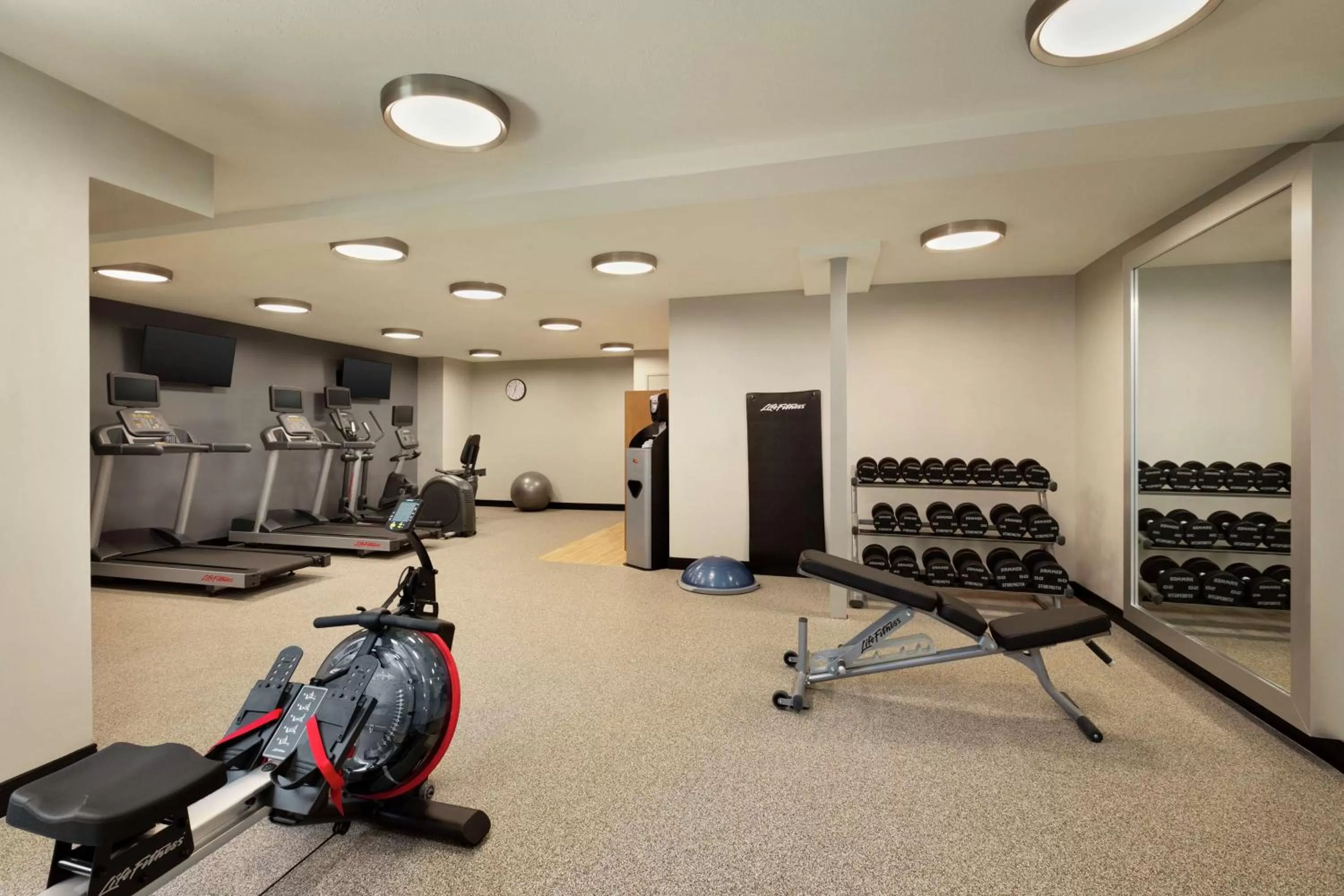 Fitness centre/facilities in Homewood Suites by Hilton Portland Airport